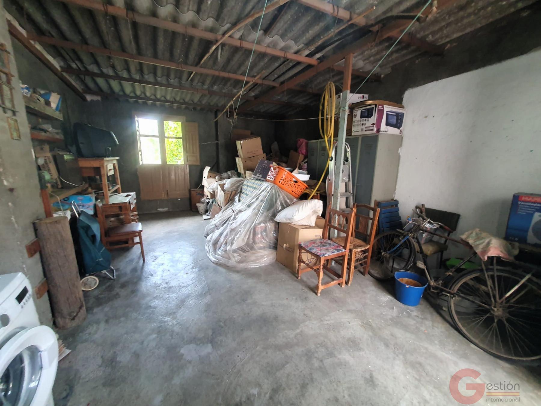 For sale of flat in Lanjarón