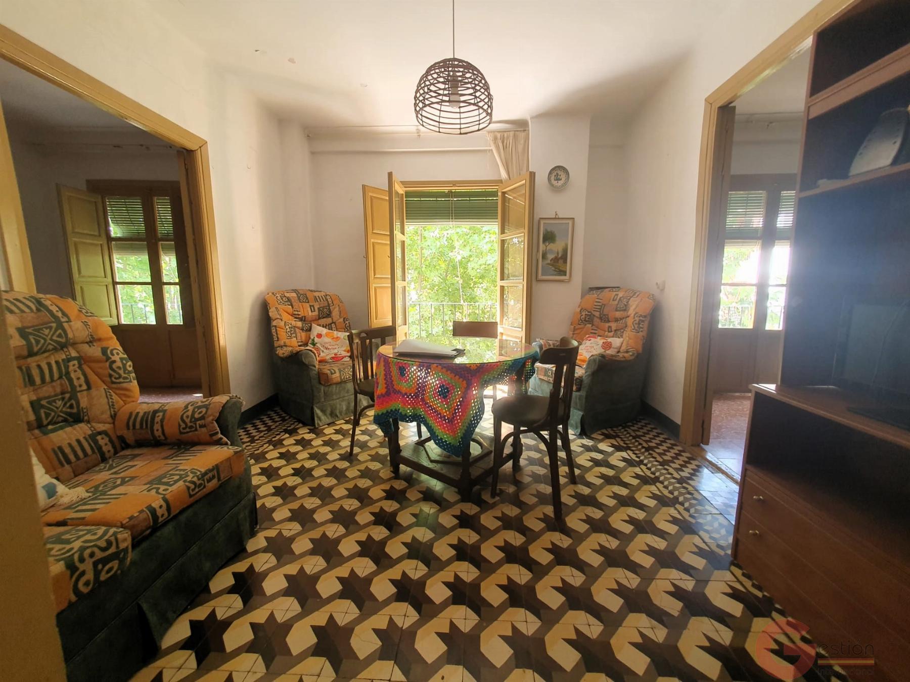 For sale of flat in Lanjarón