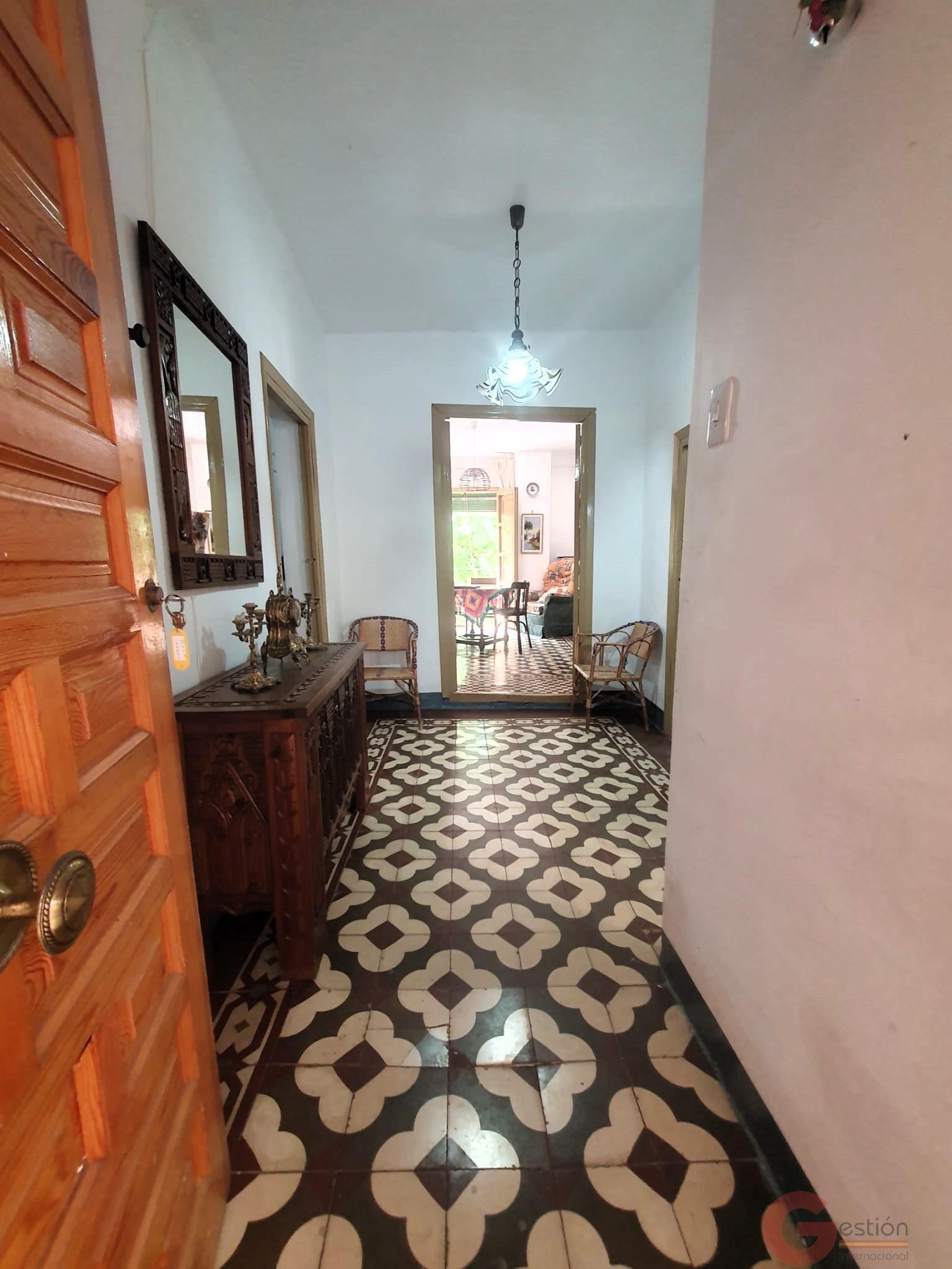 For sale of flat in Lanjarón