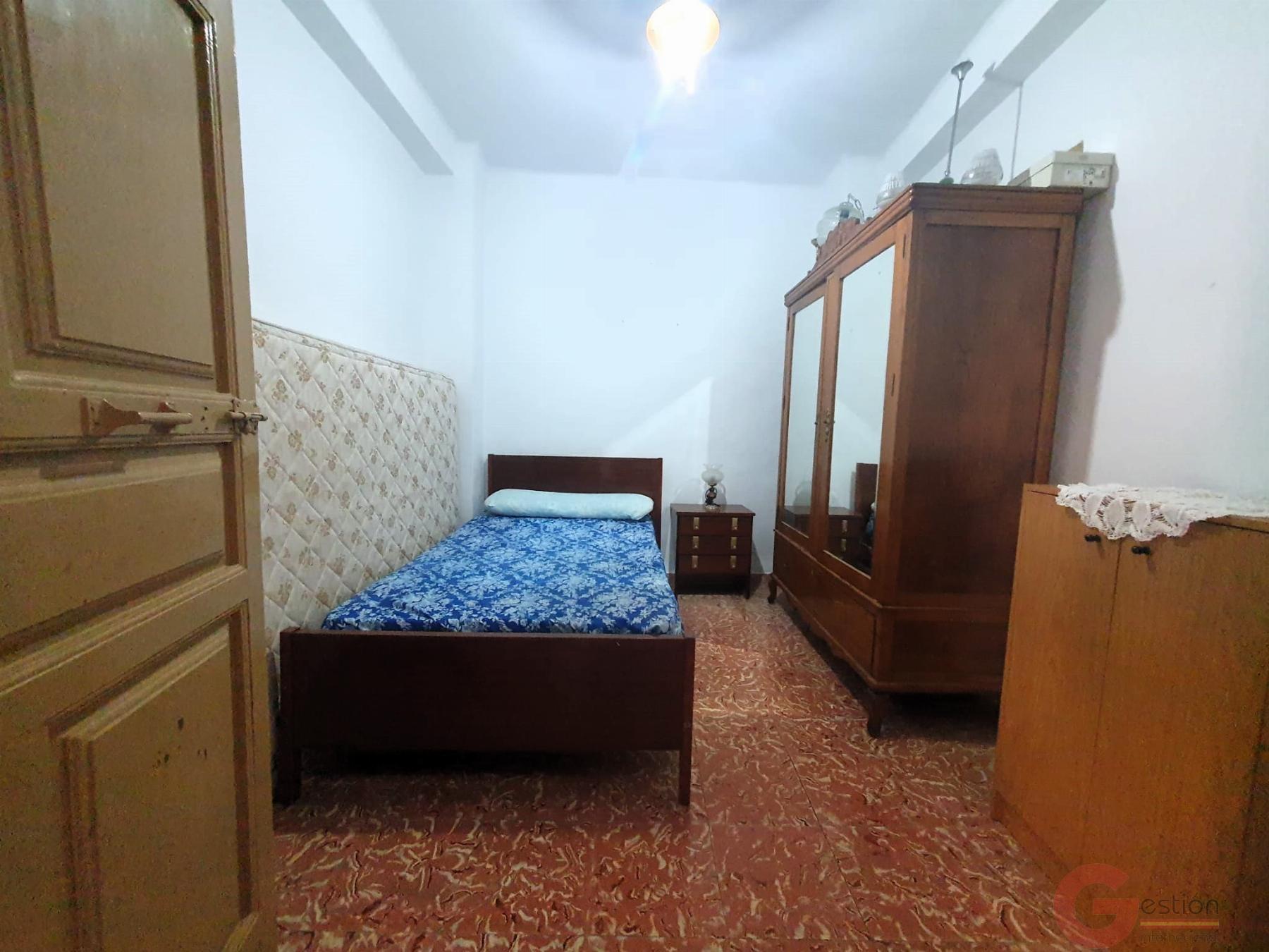 For sale of flat in Lanjarón