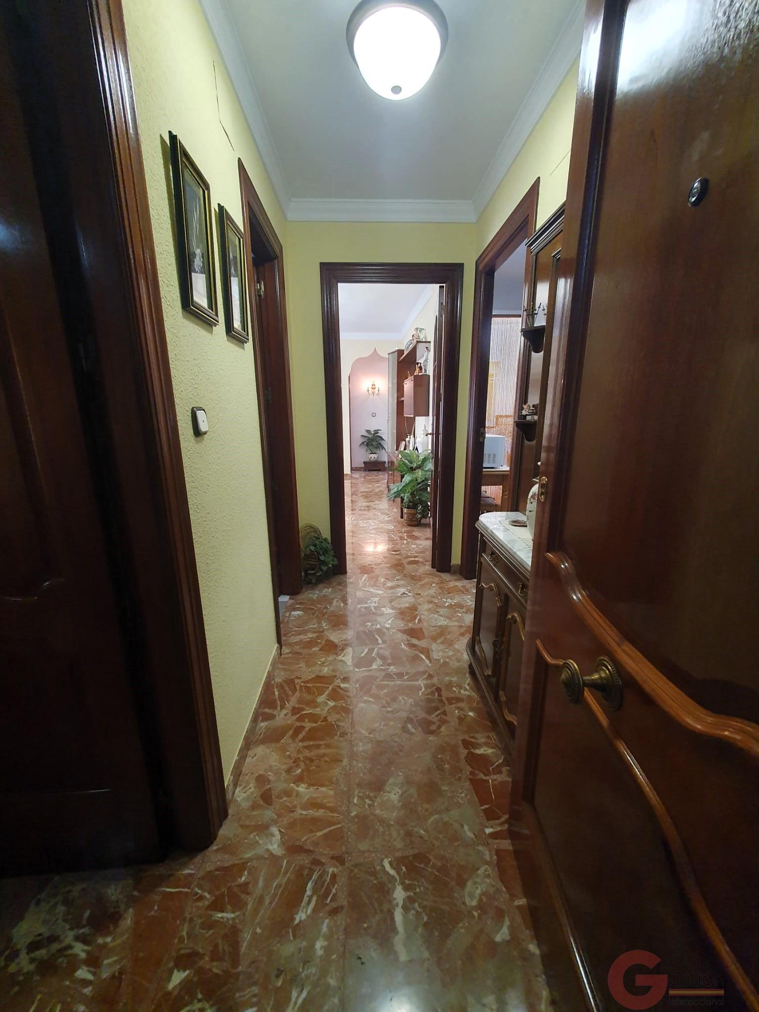 For sale of flat in Lanjarón