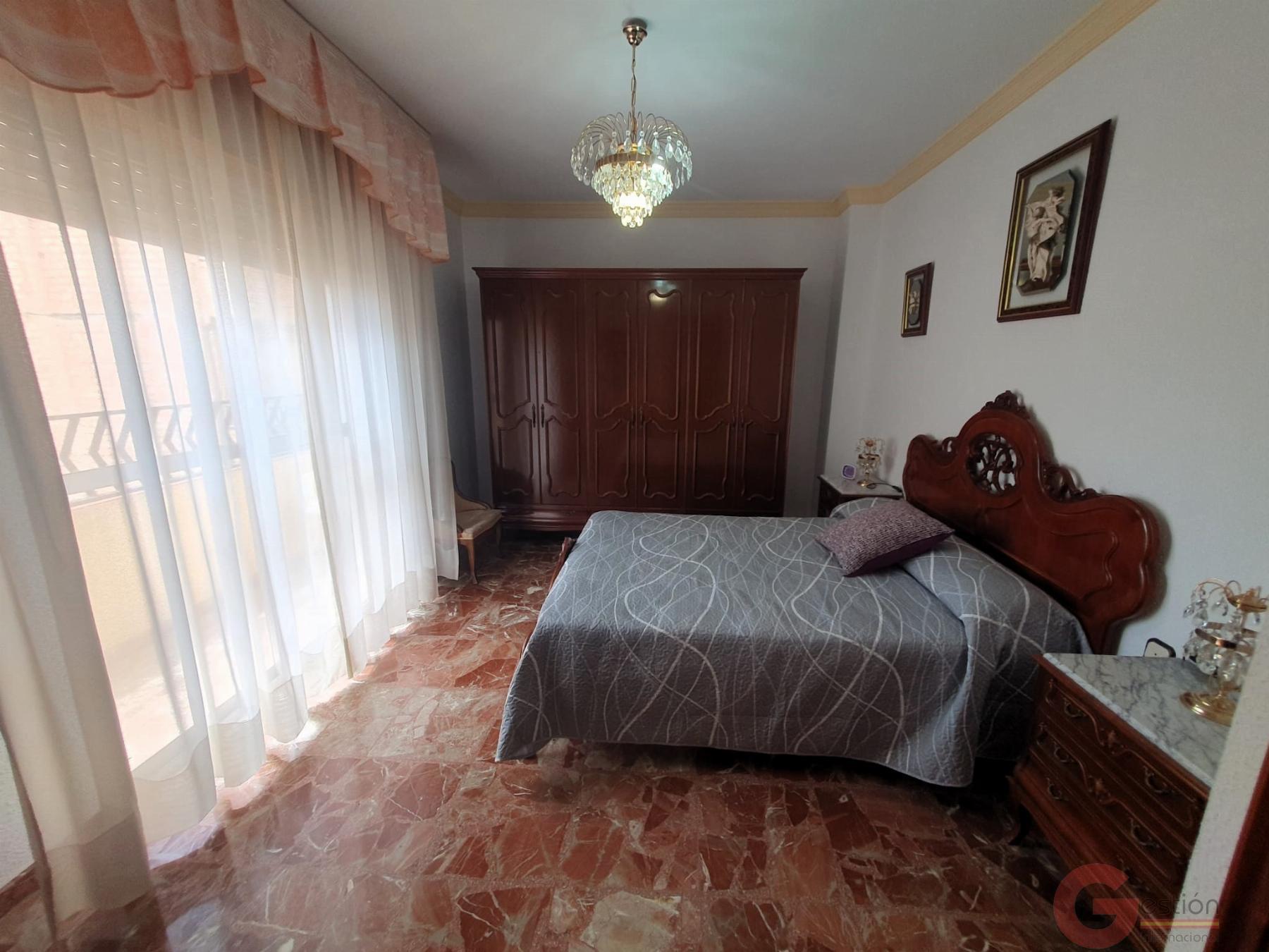 For sale of flat in Lanjarón