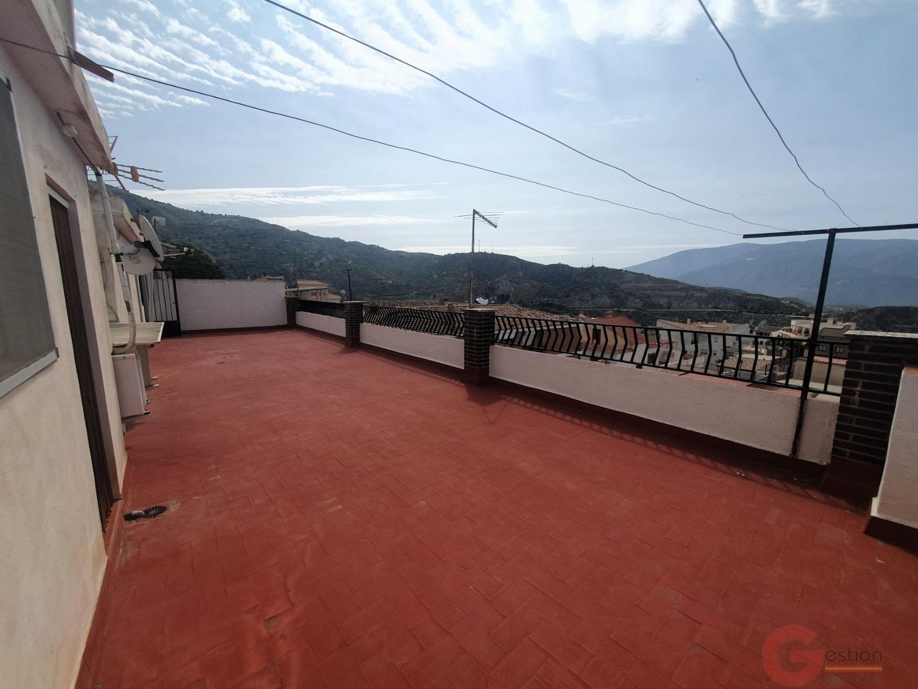 For sale of flat in Lanjarón