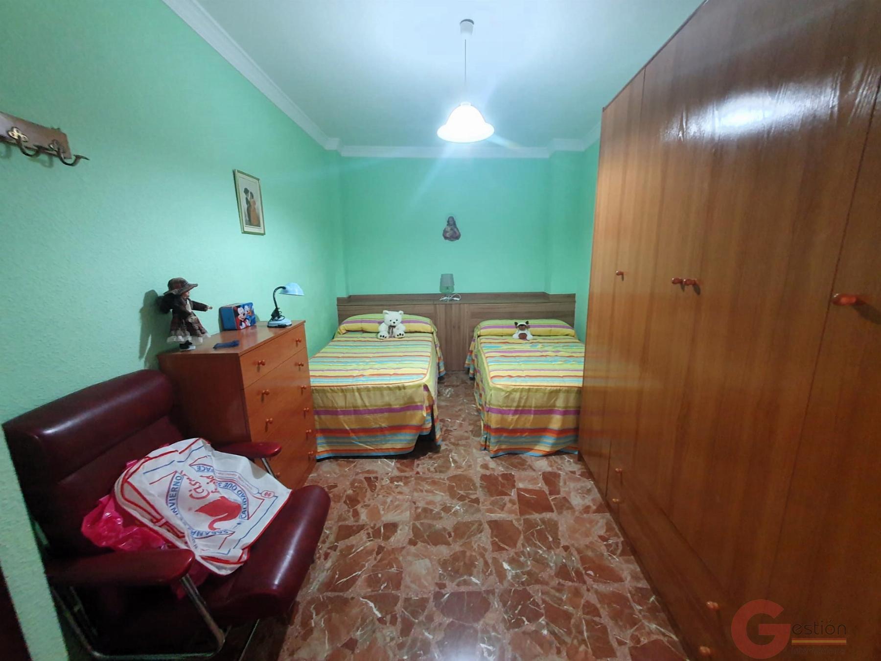 For sale of flat in Lanjarón