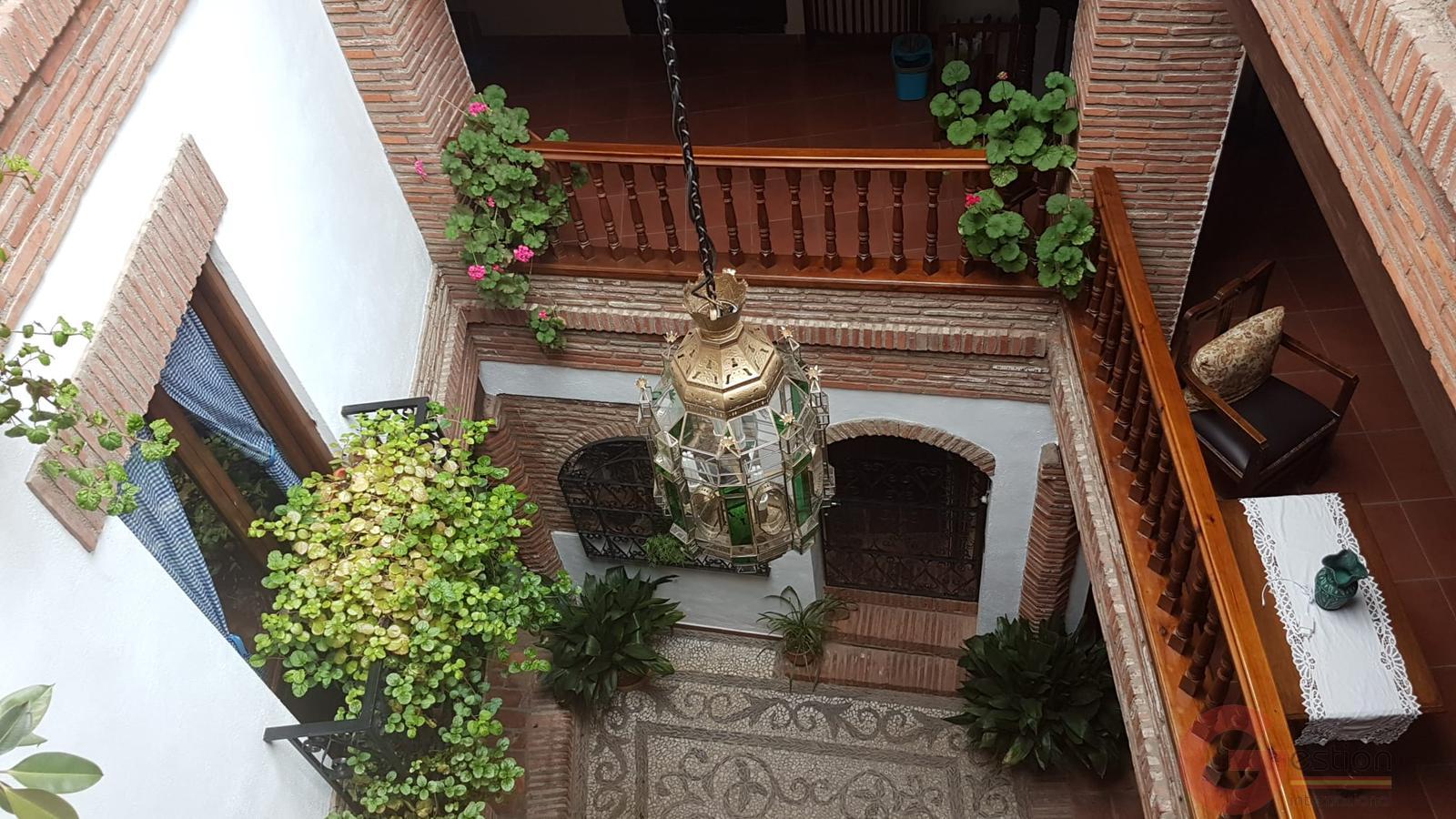 For sale of building in Guadix