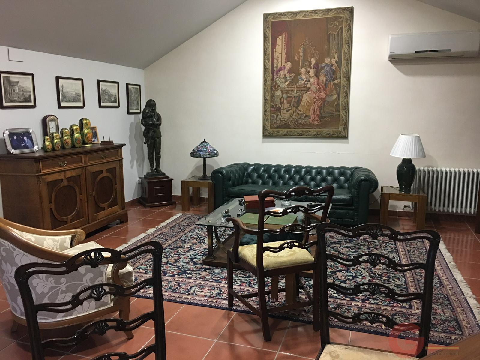 For sale of building in Guadix