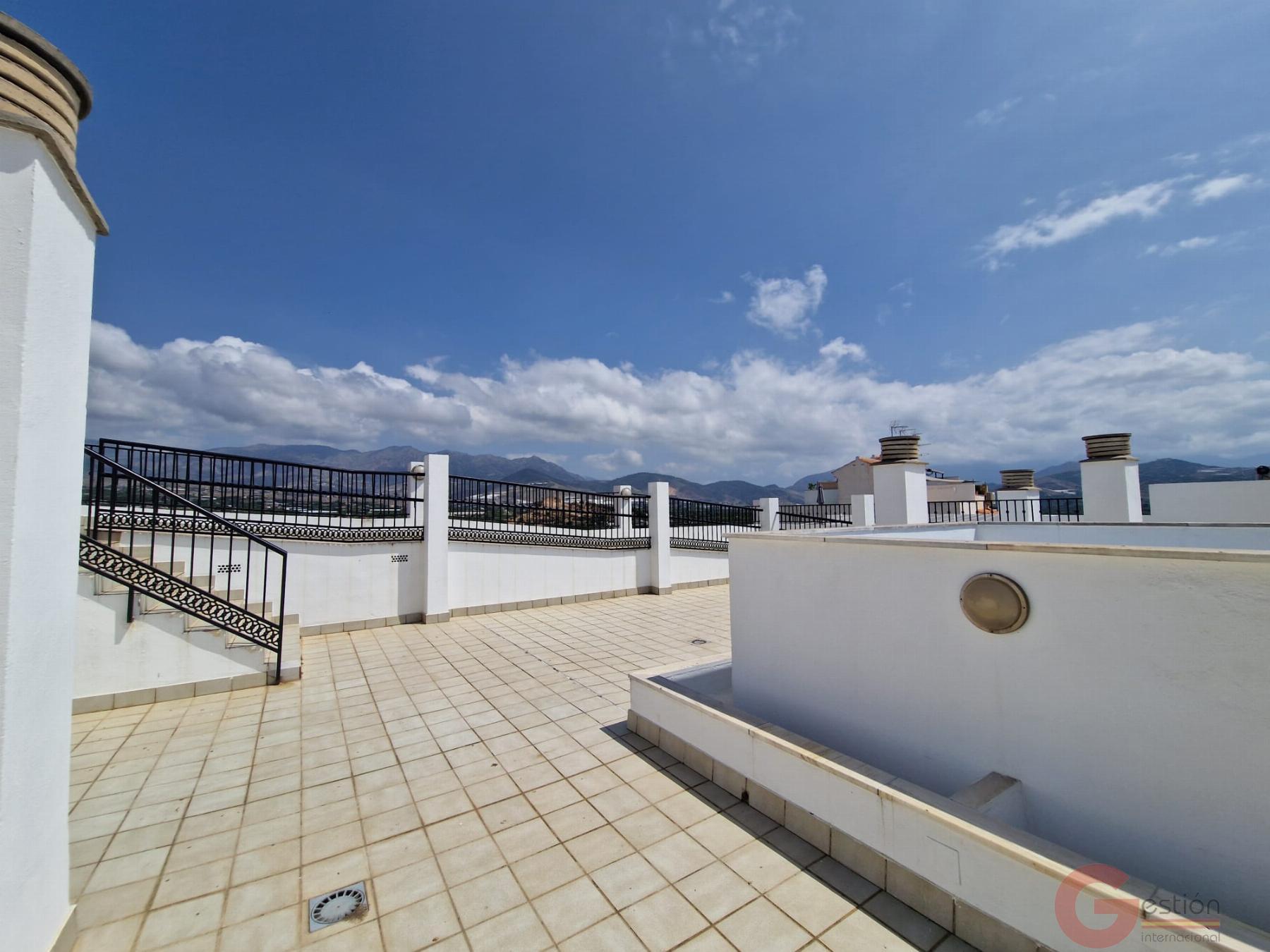 For sale of flat in Salobreña