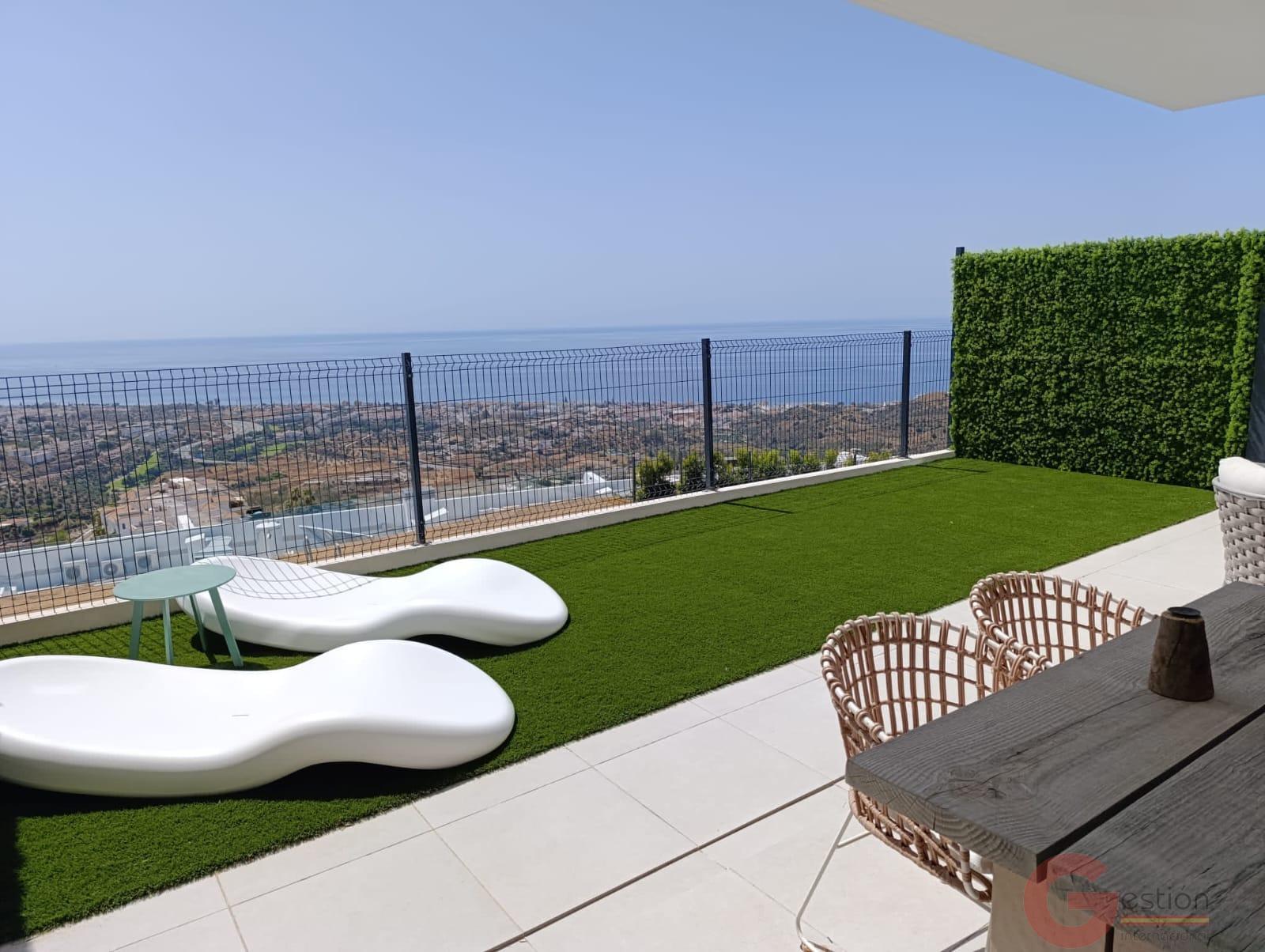 For sale of apartment in Rincón de la Victoria