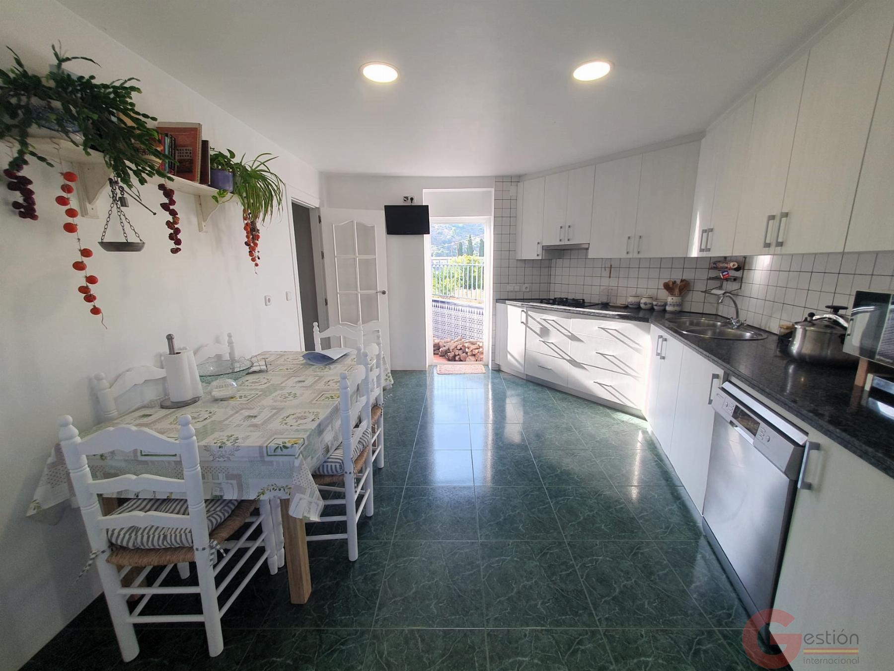 Venta de casa en Vélez de Benaudalla Venta de casa en Vélez de Benaudalla
