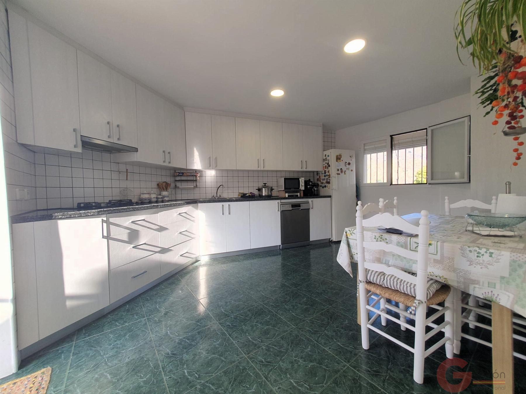 Venta de casa en Vélez de Benaudalla Venta de casa en Vélez de Benaudalla