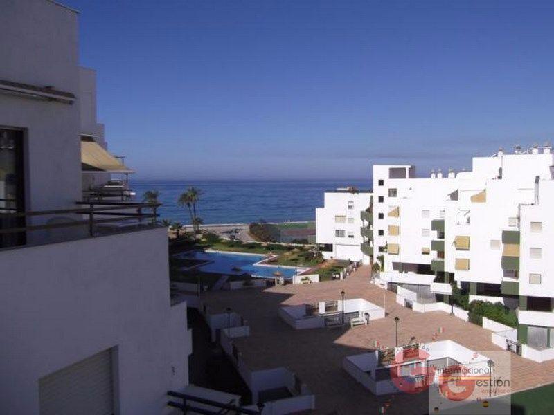 For sale of apartment in Salobreña