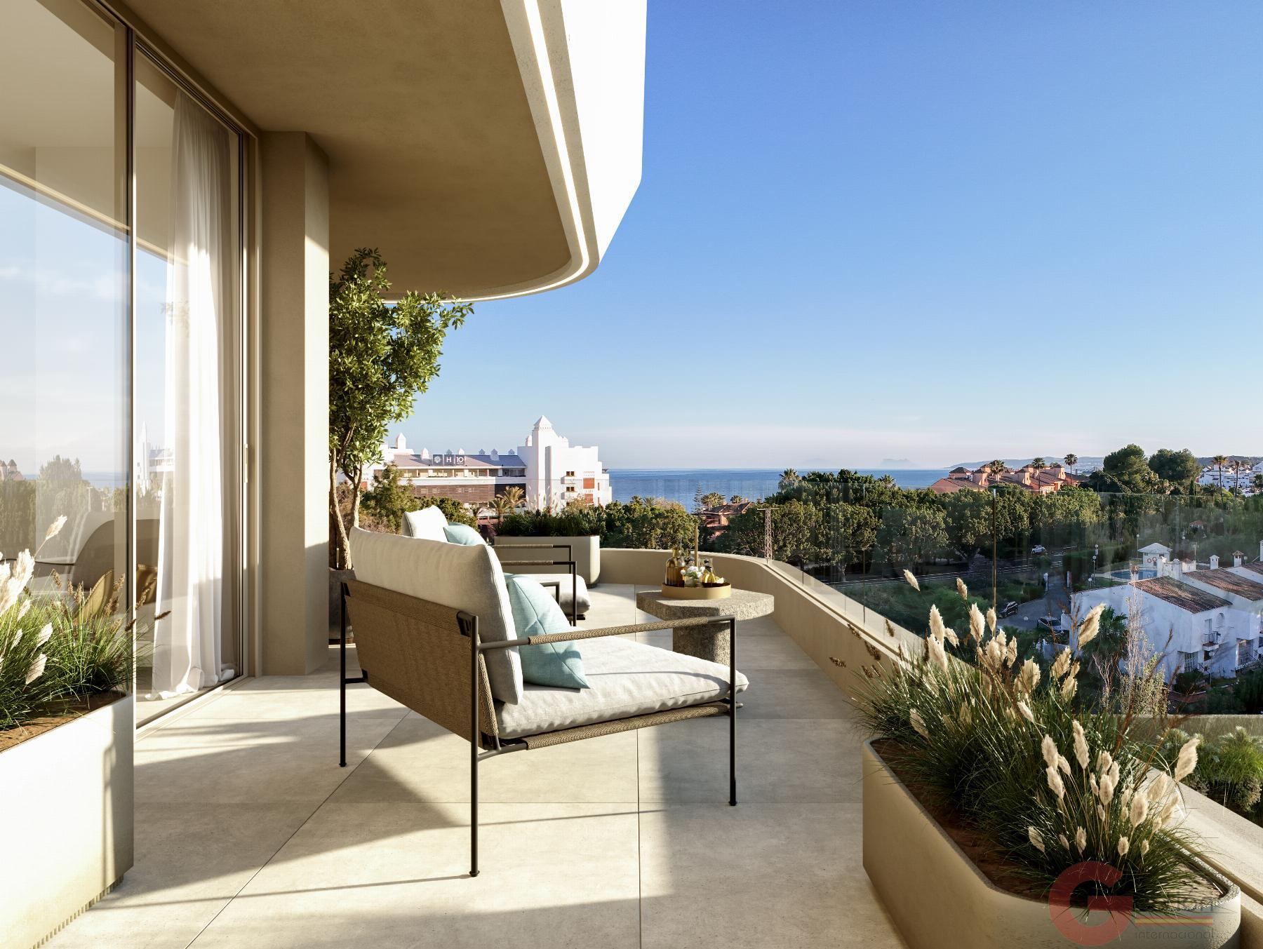 For sale of villa in Estepona