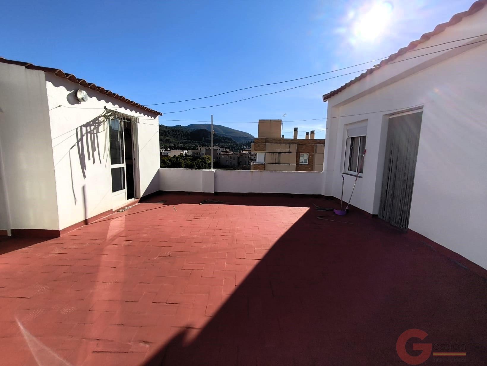 Venta de casa en Vélez de Benaudalla