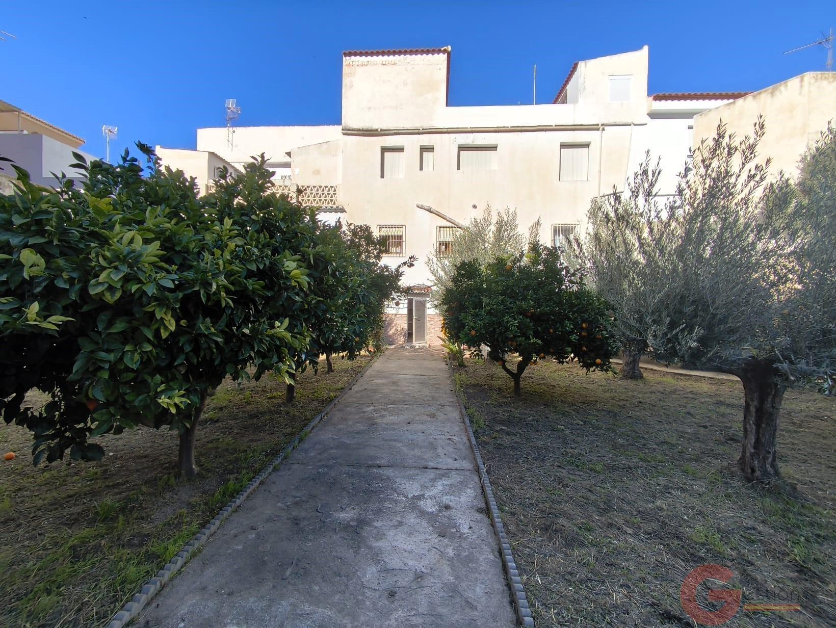 Venta de casa en Vélez de Benaudalla