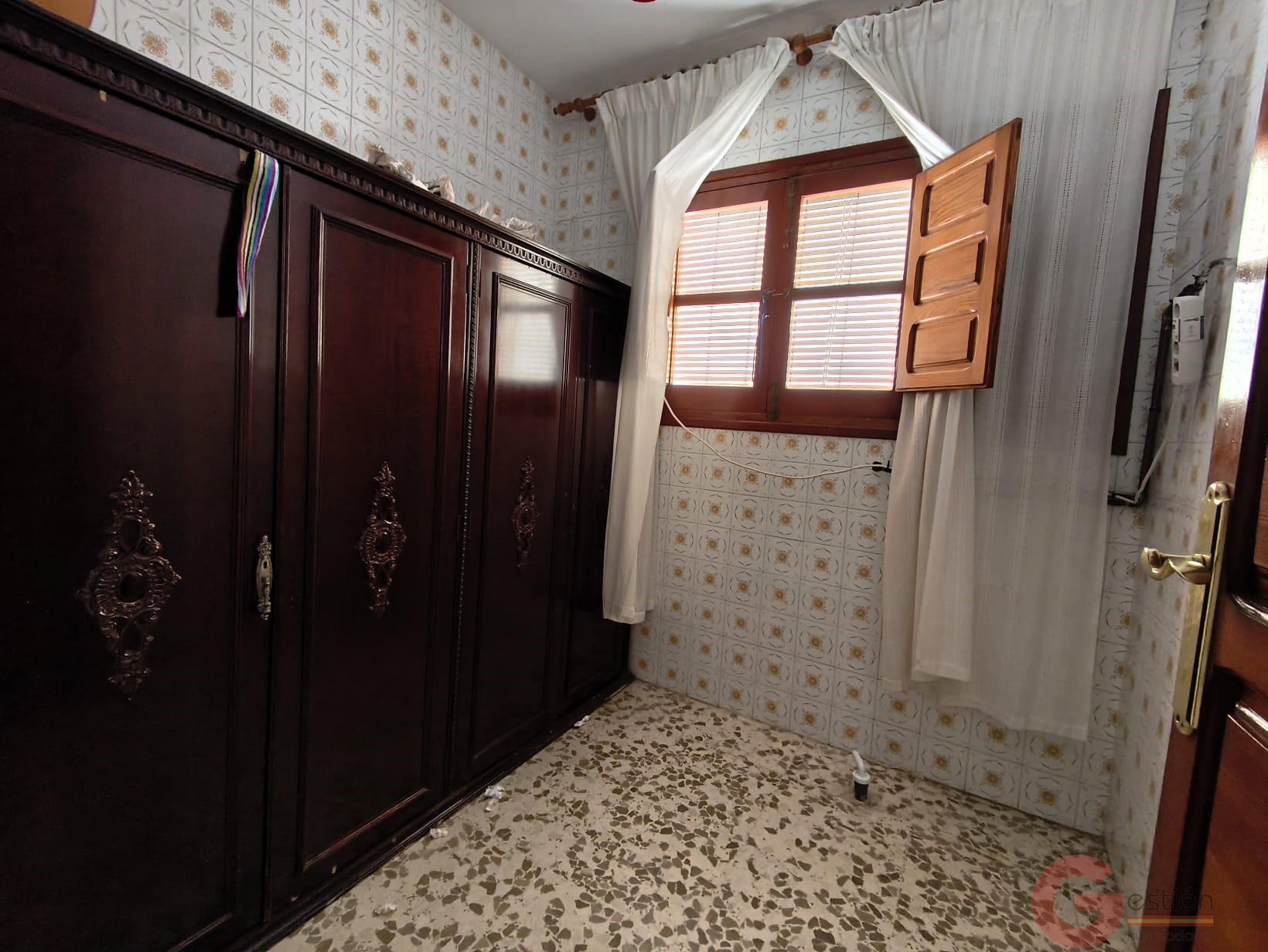 Venta de casa en Vélez de Benaudalla