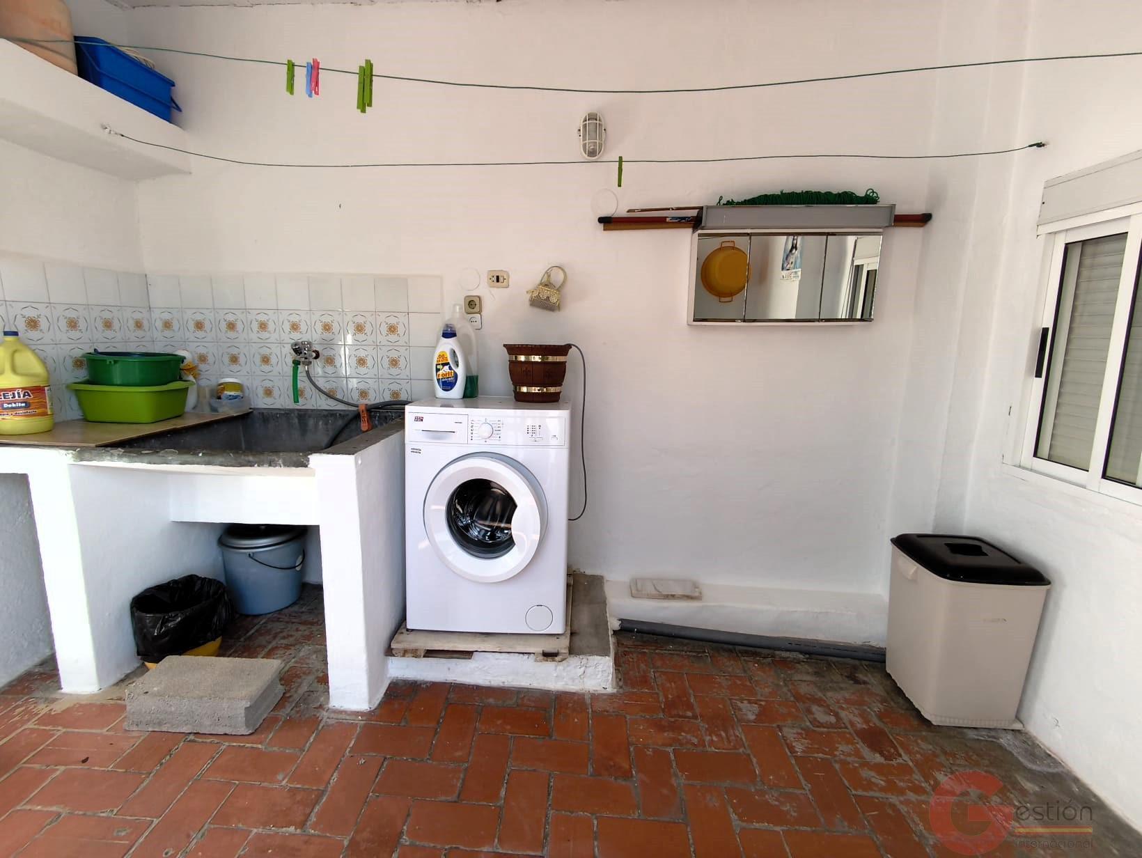 Venta de casa en Vélez de Benaudalla