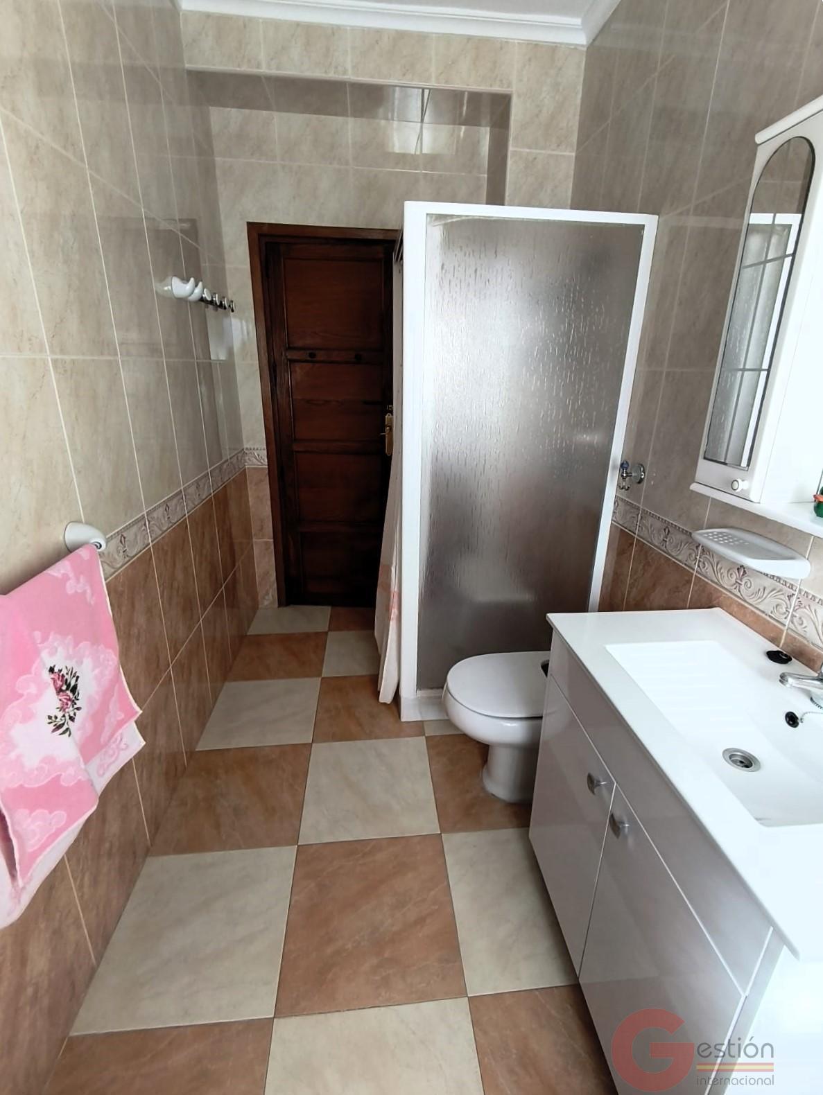 Venta de casa en Vélez de Benaudalla