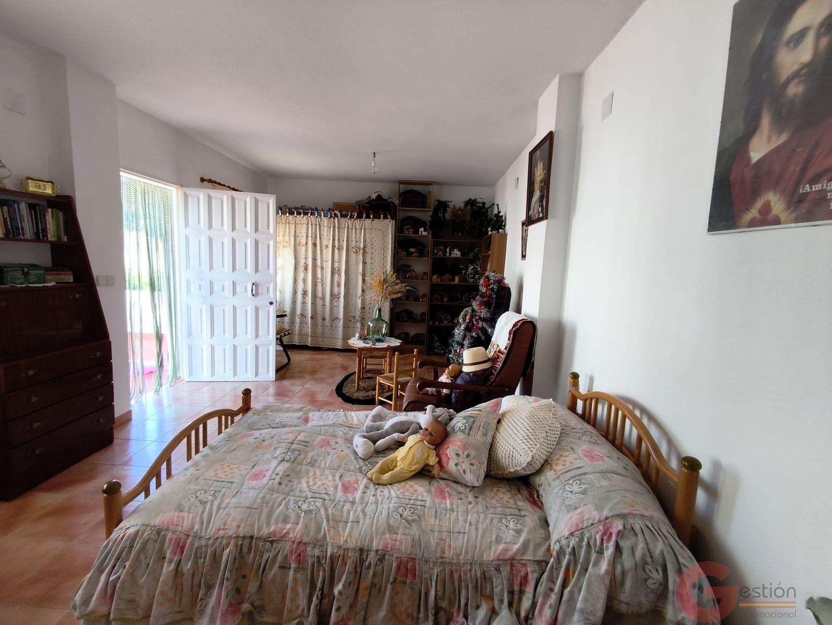 Venta de casa en Vélez de Benaudalla