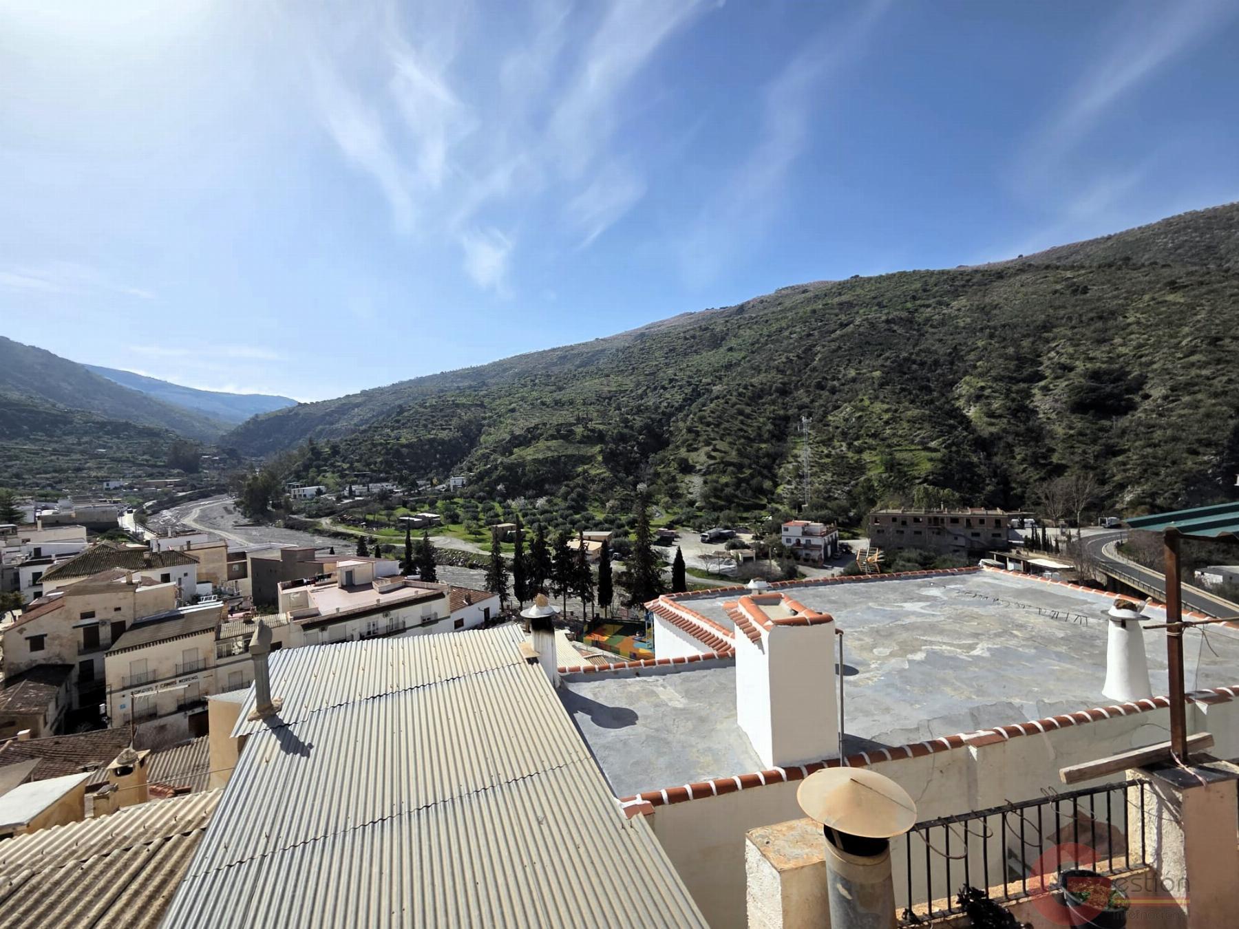 Venta de casa en Torvizcón