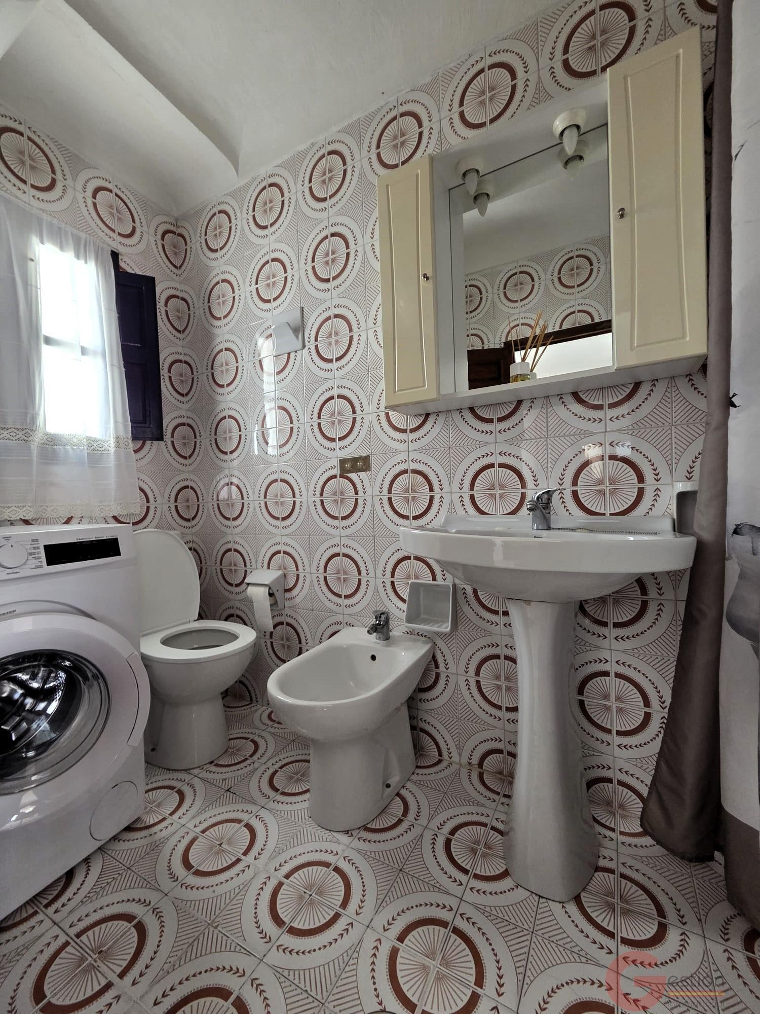 Venta de casa en Torvizcón