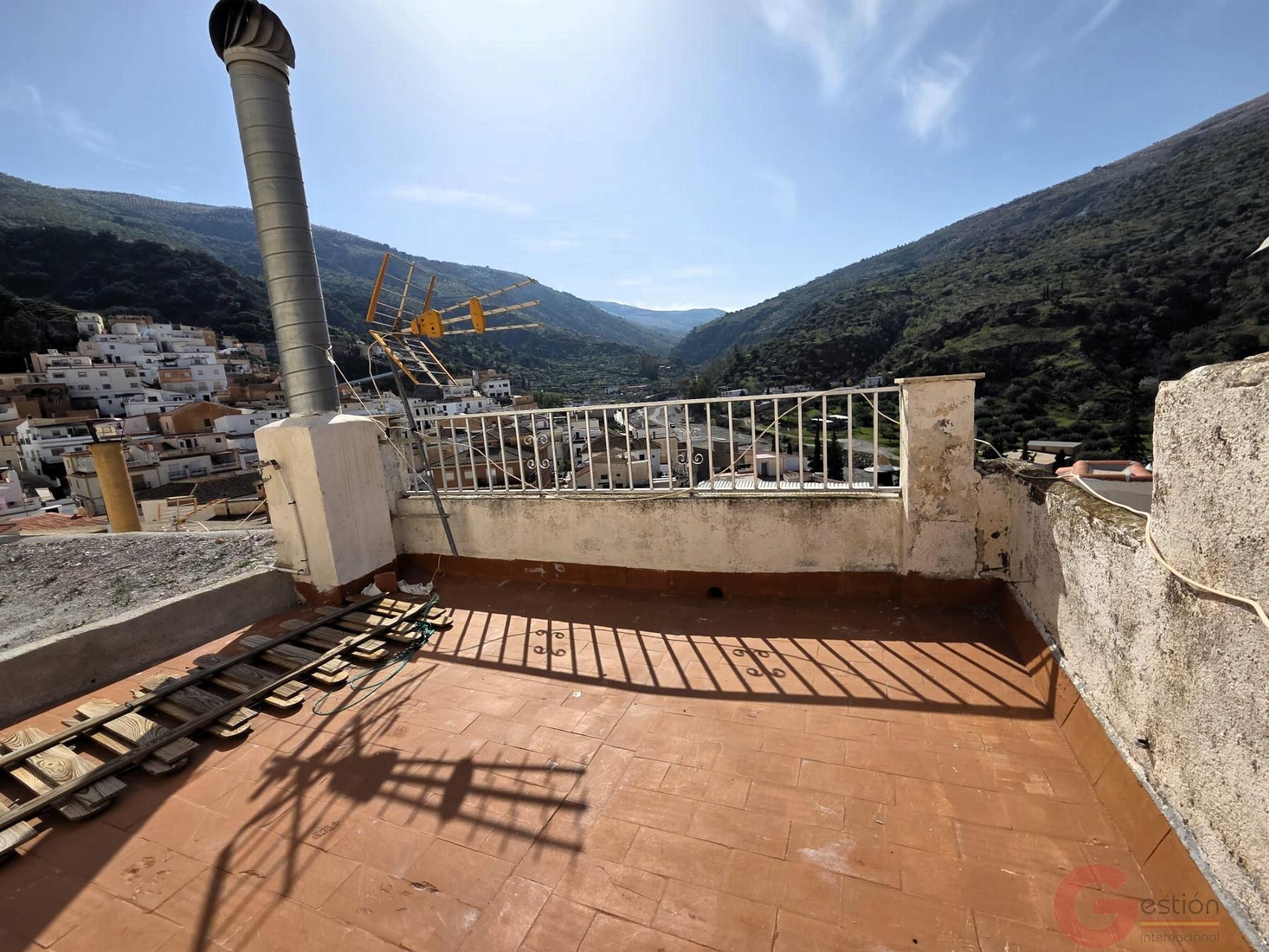 Venta de casa en Torvizcón