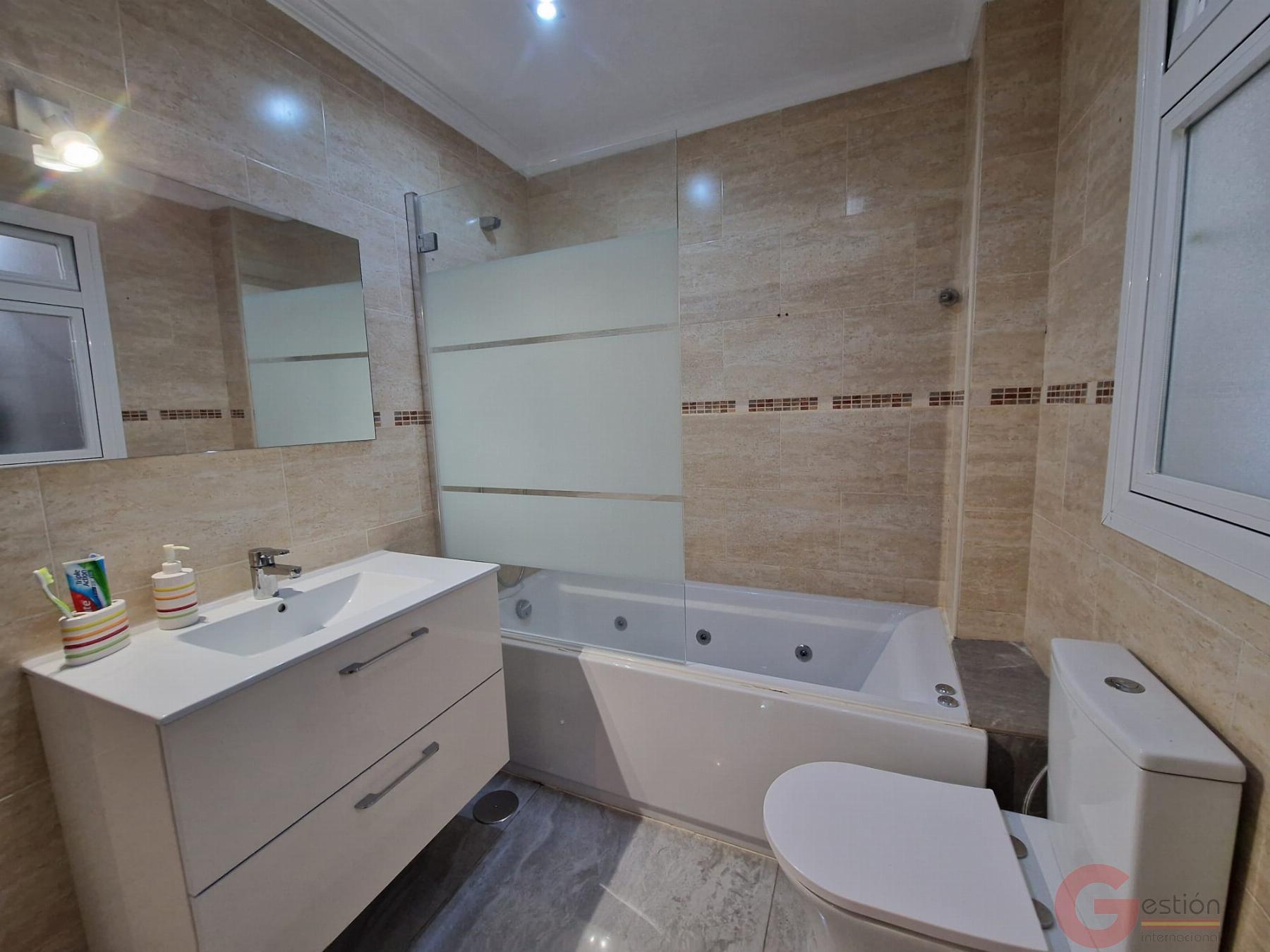 Venta de casa en Salobreña