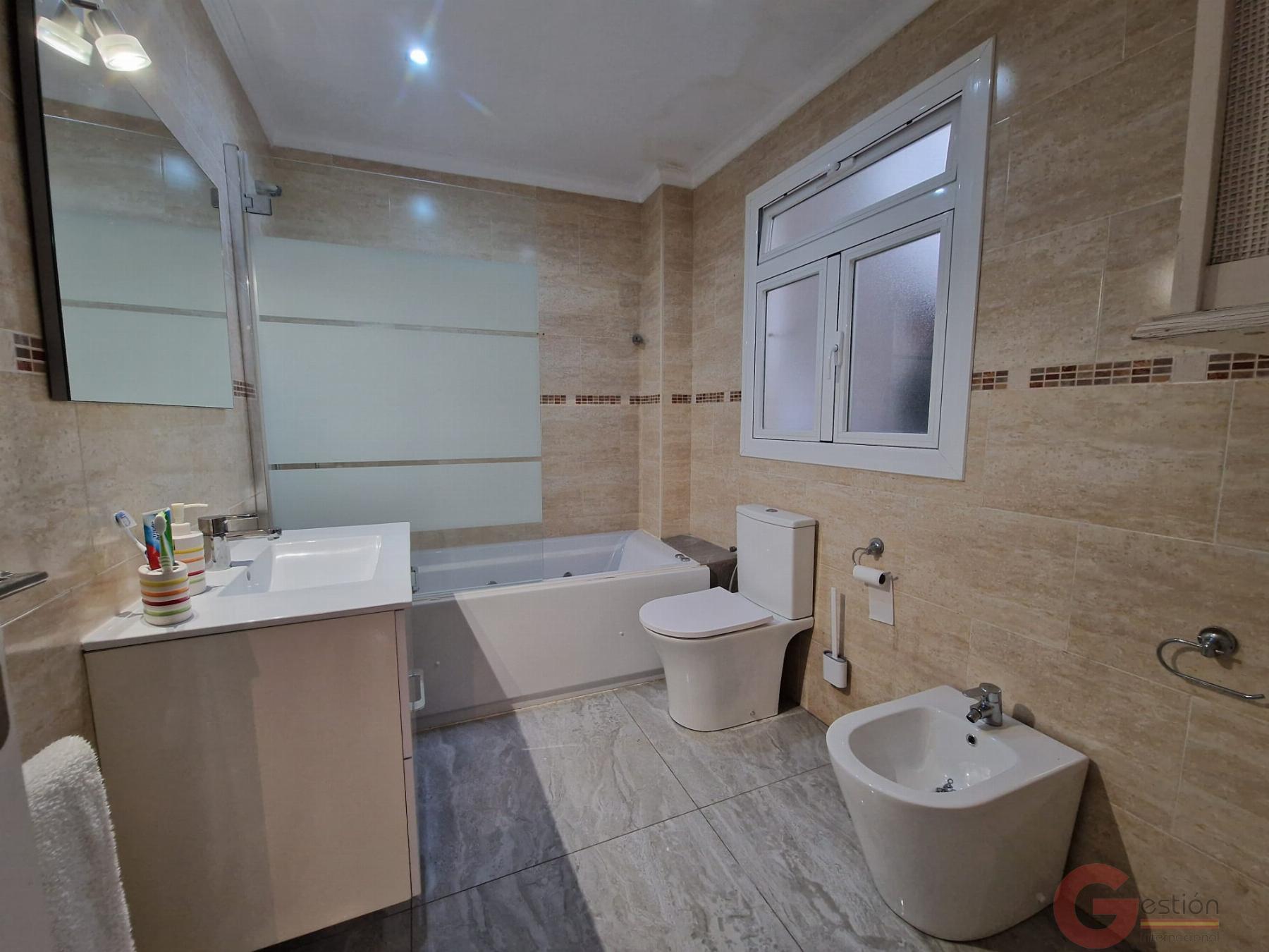 Venta de casa en Salobreña