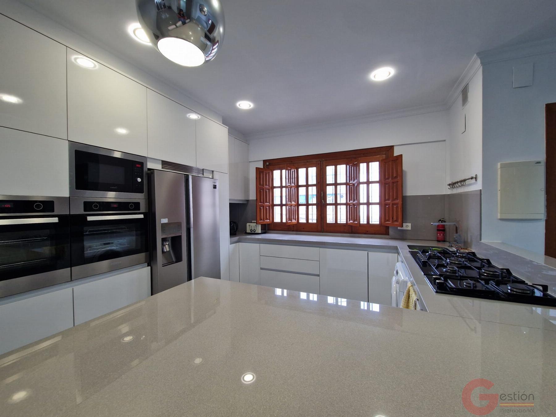 Venta de casa en Salobreña