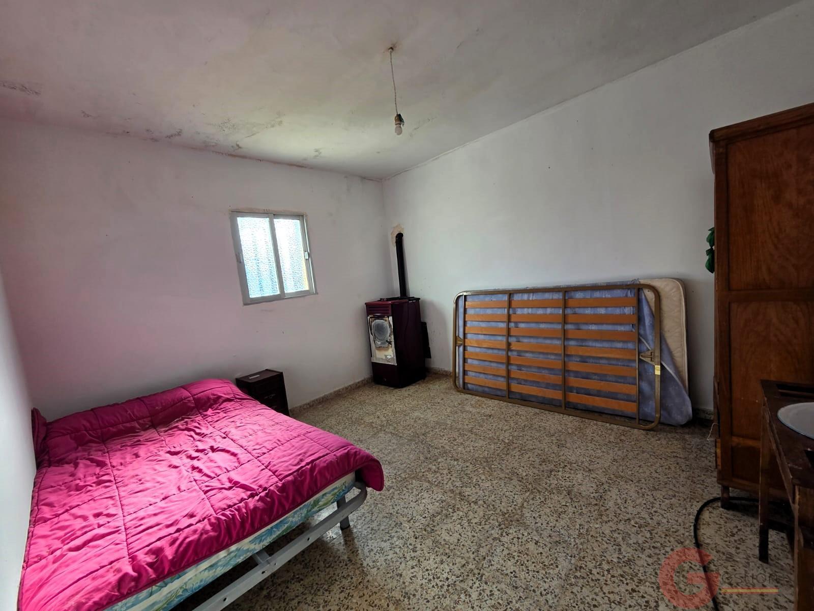 Venta de finca rústica en Torvizcón