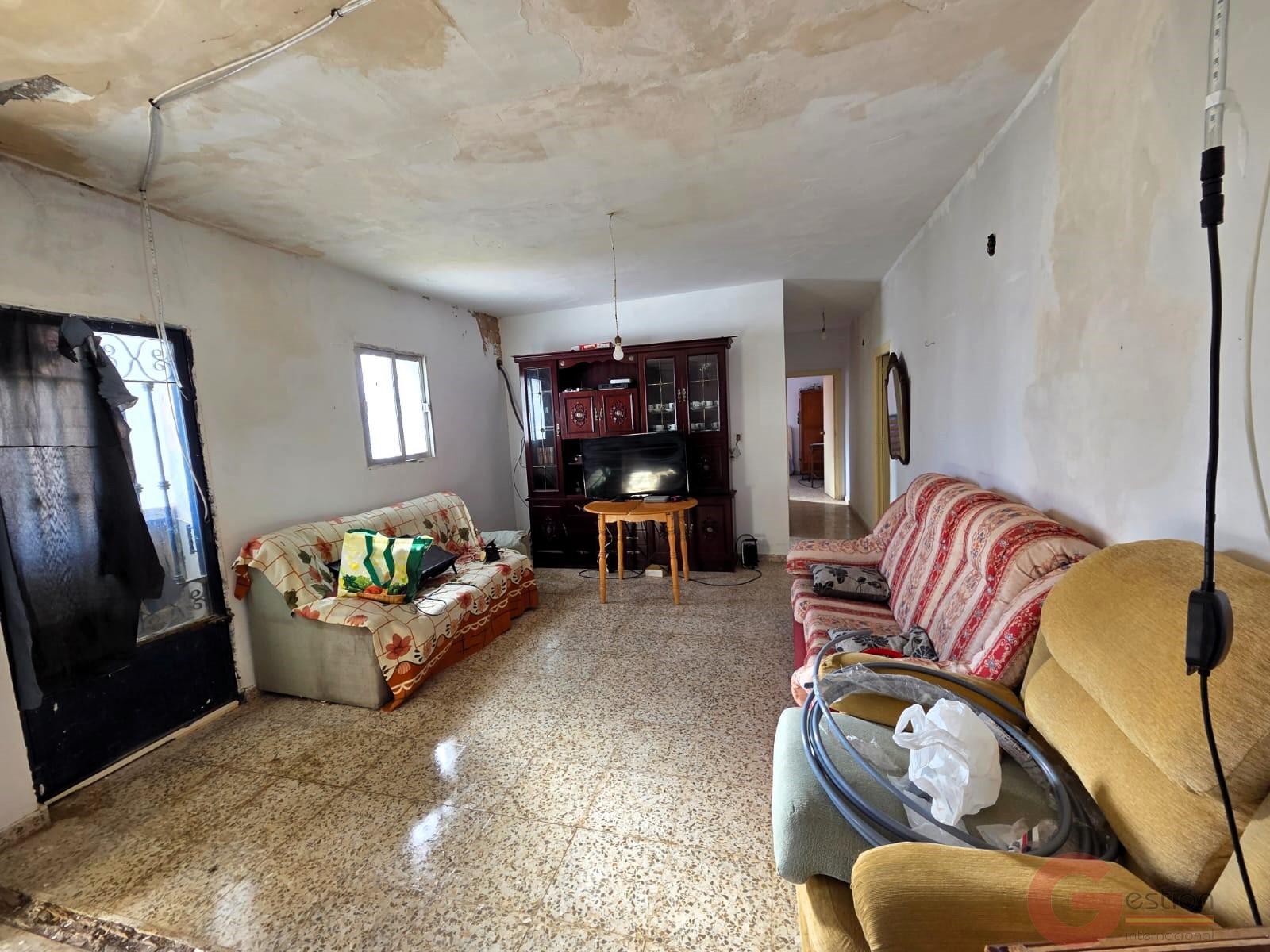 Venta de finca rústica en Torvizcón