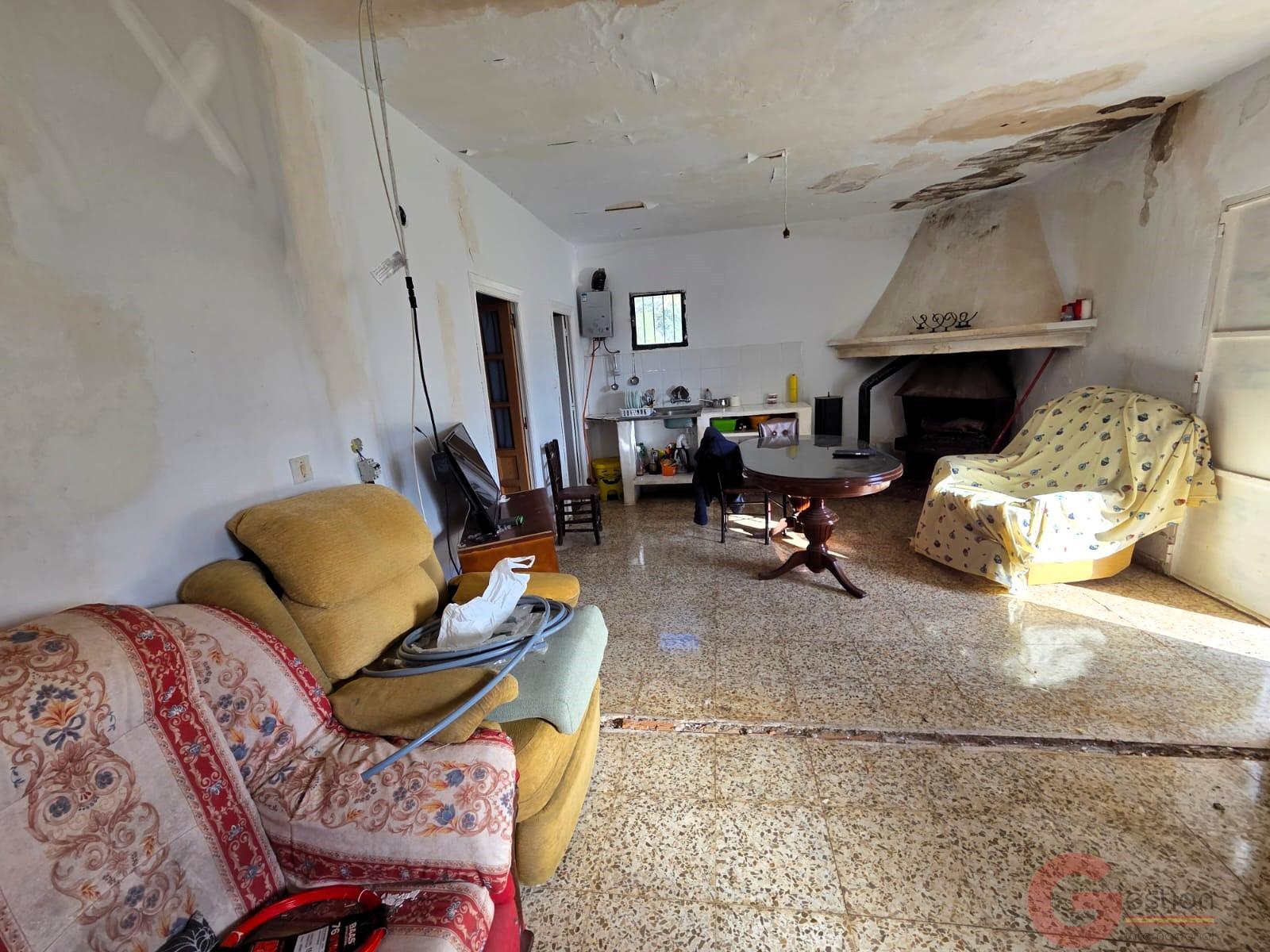 Venta de finca rústica en Torvizcón