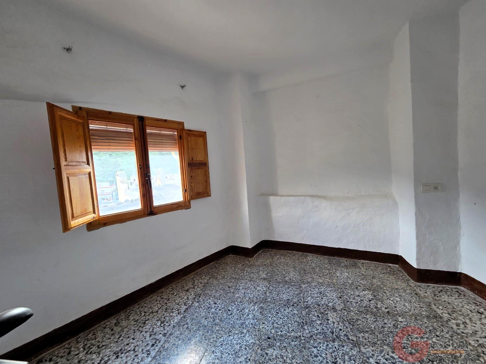 Venta de casa en Torvizcón