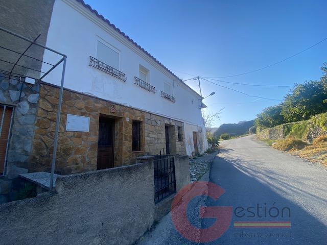 Venta de villa en Otívar