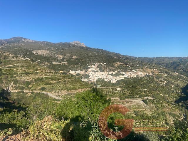 Venta de villa en Otívar