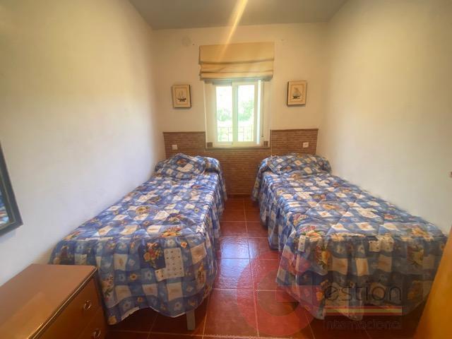 Venta de villa en Otívar