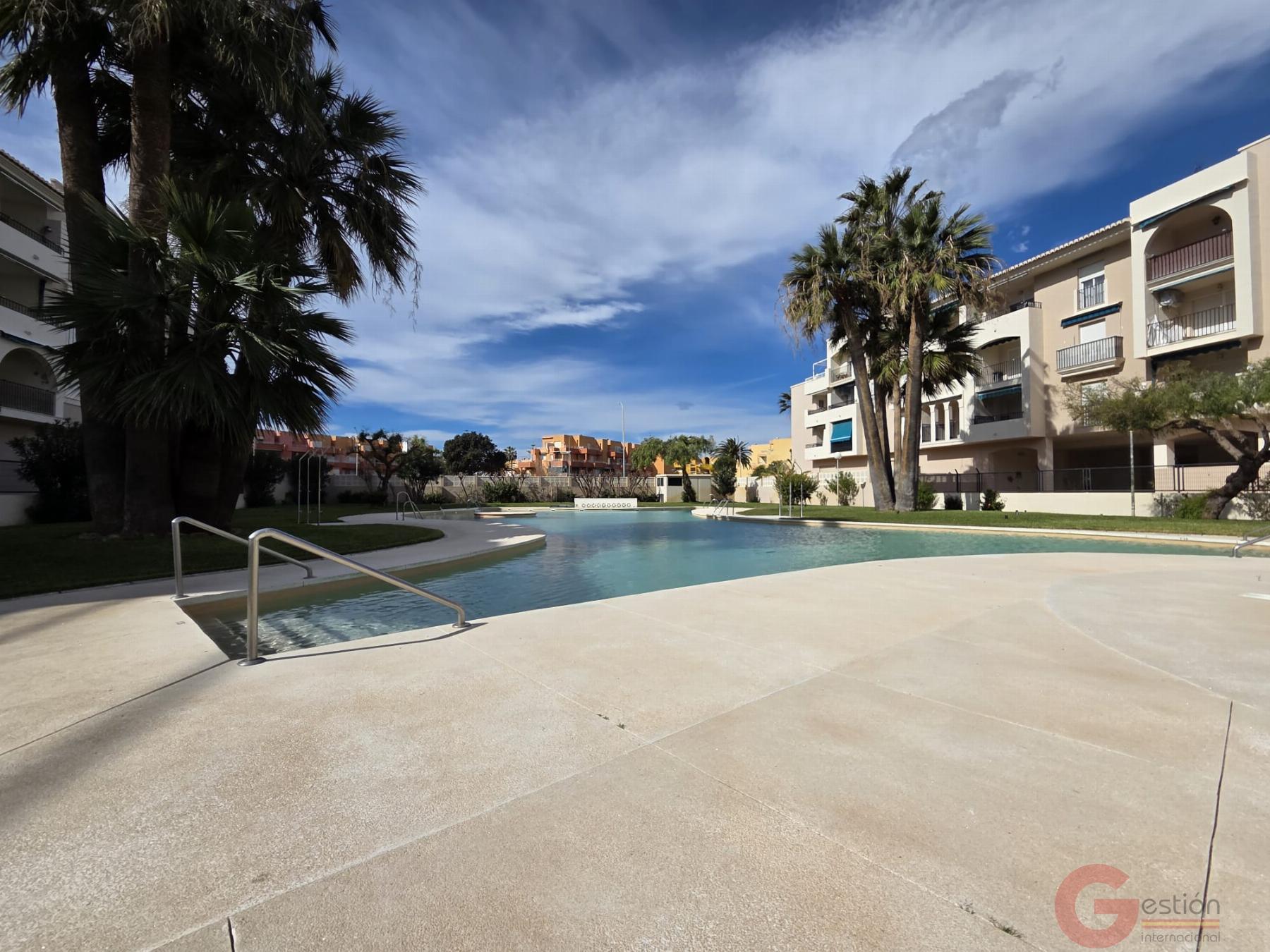 Venta de piso en Salobreña