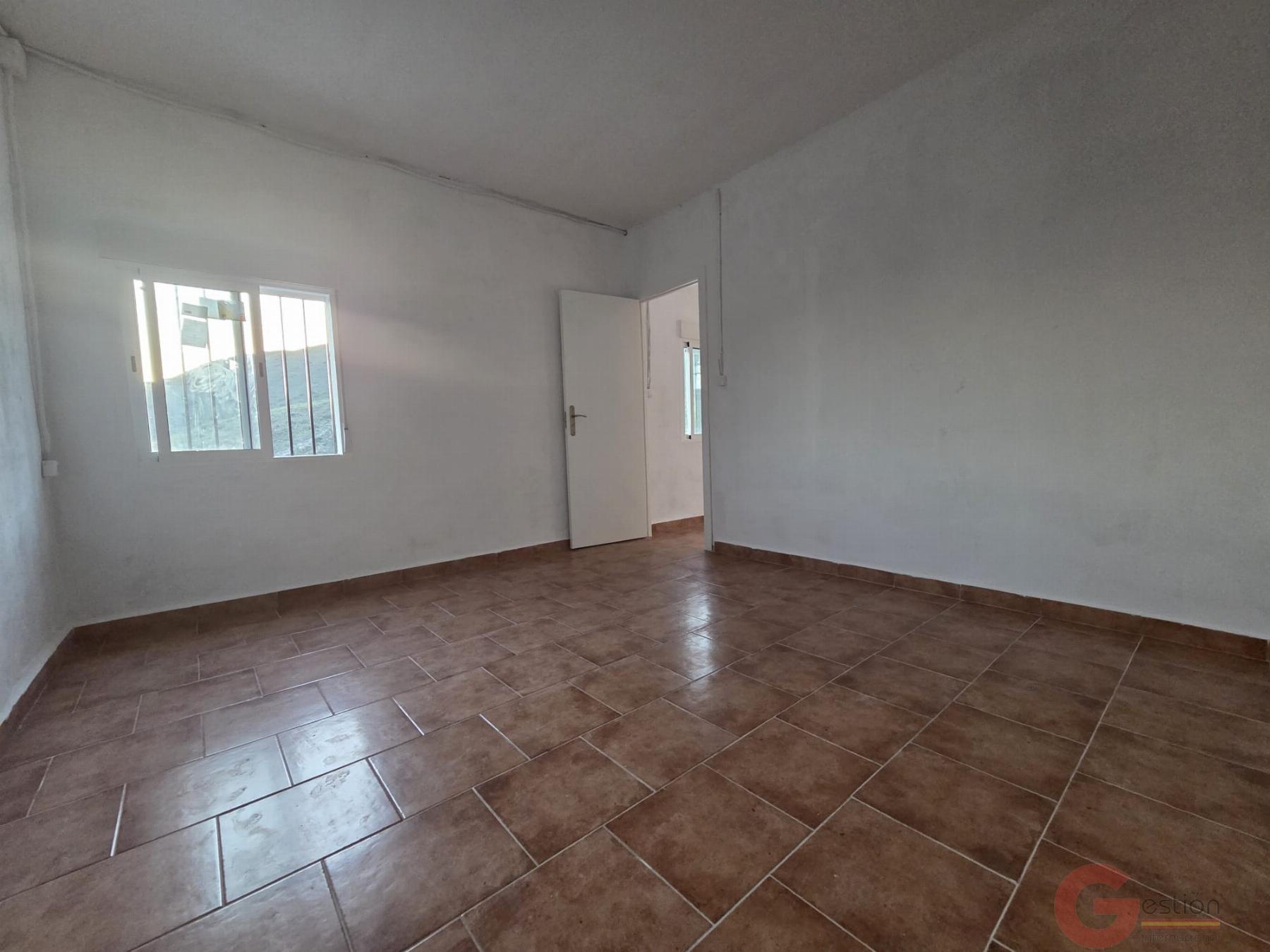 Venta de finca rústica en Itrabo