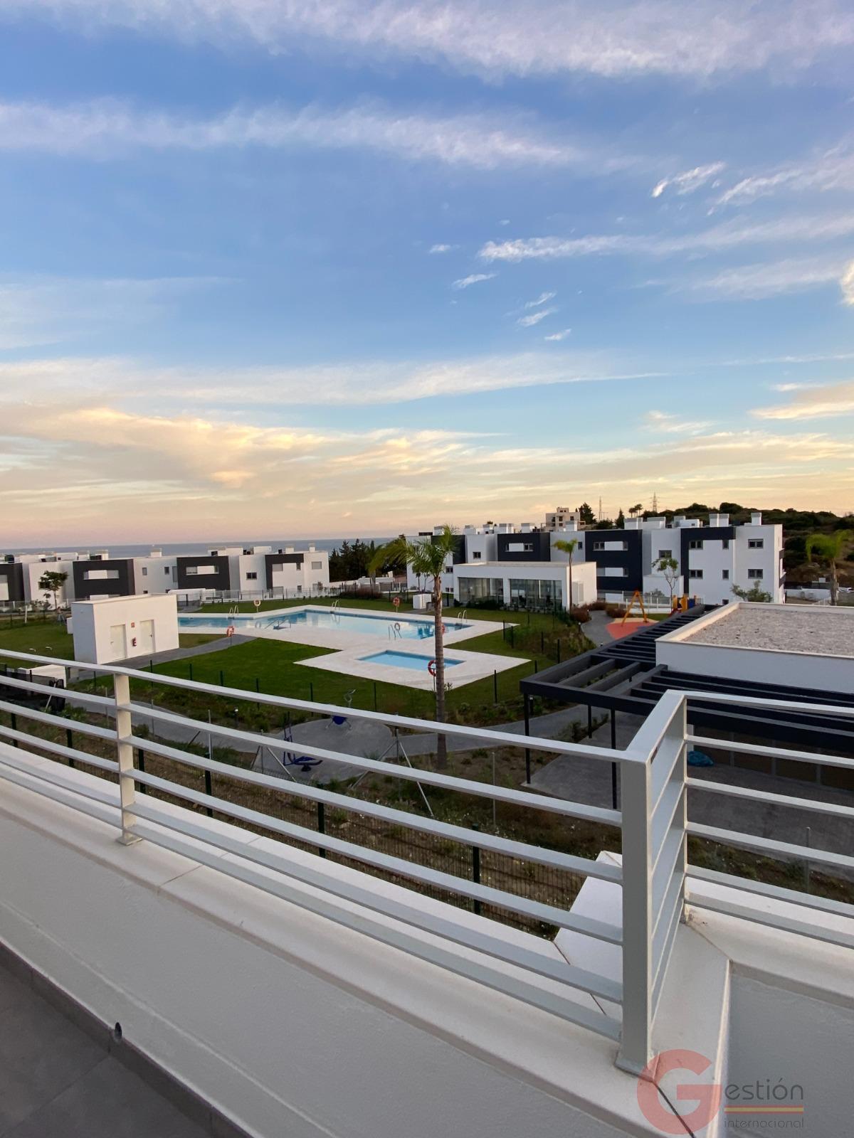 Venta de piso en Estepona