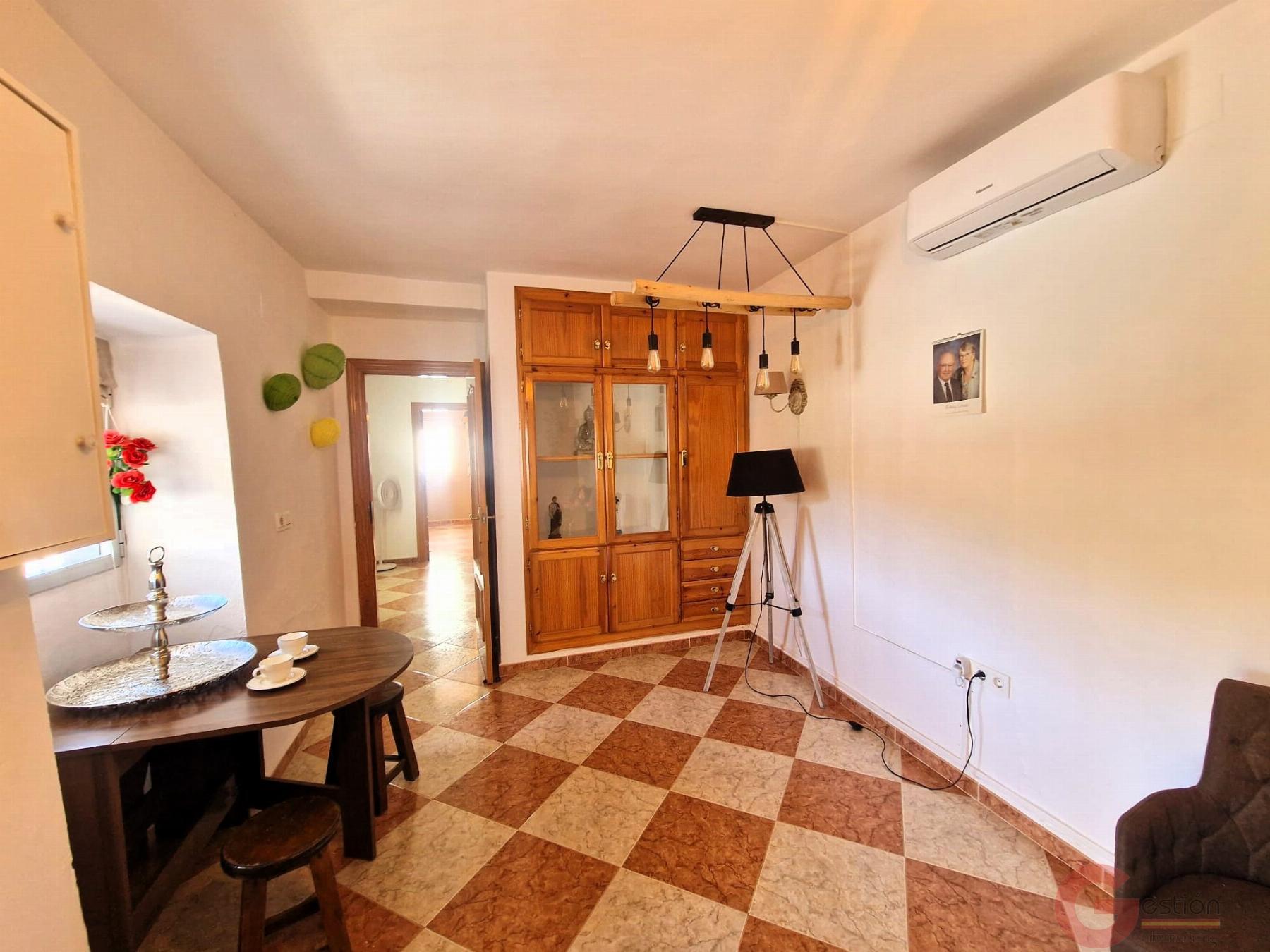 Venta de casa en Vélez de Benaudalla