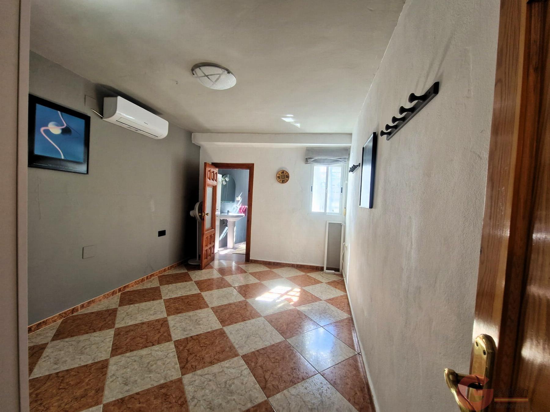Venta de casa en Vélez de Benaudalla