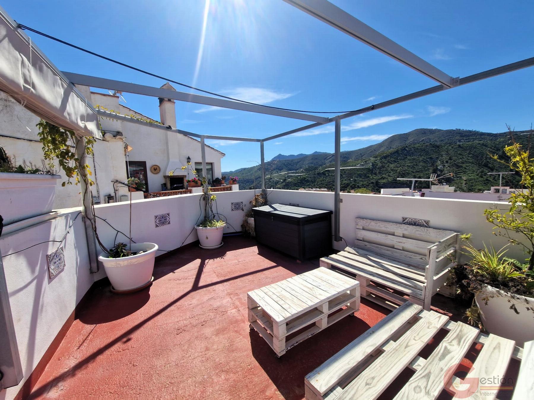 Venta de casa en Vélez de Benaudalla