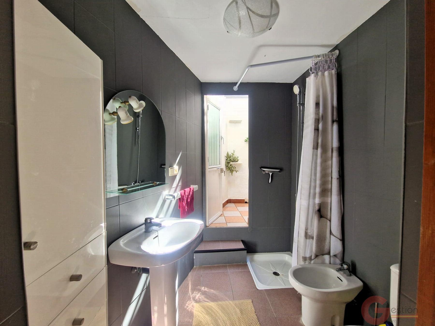 Venta de casa en Vélez de Benaudalla