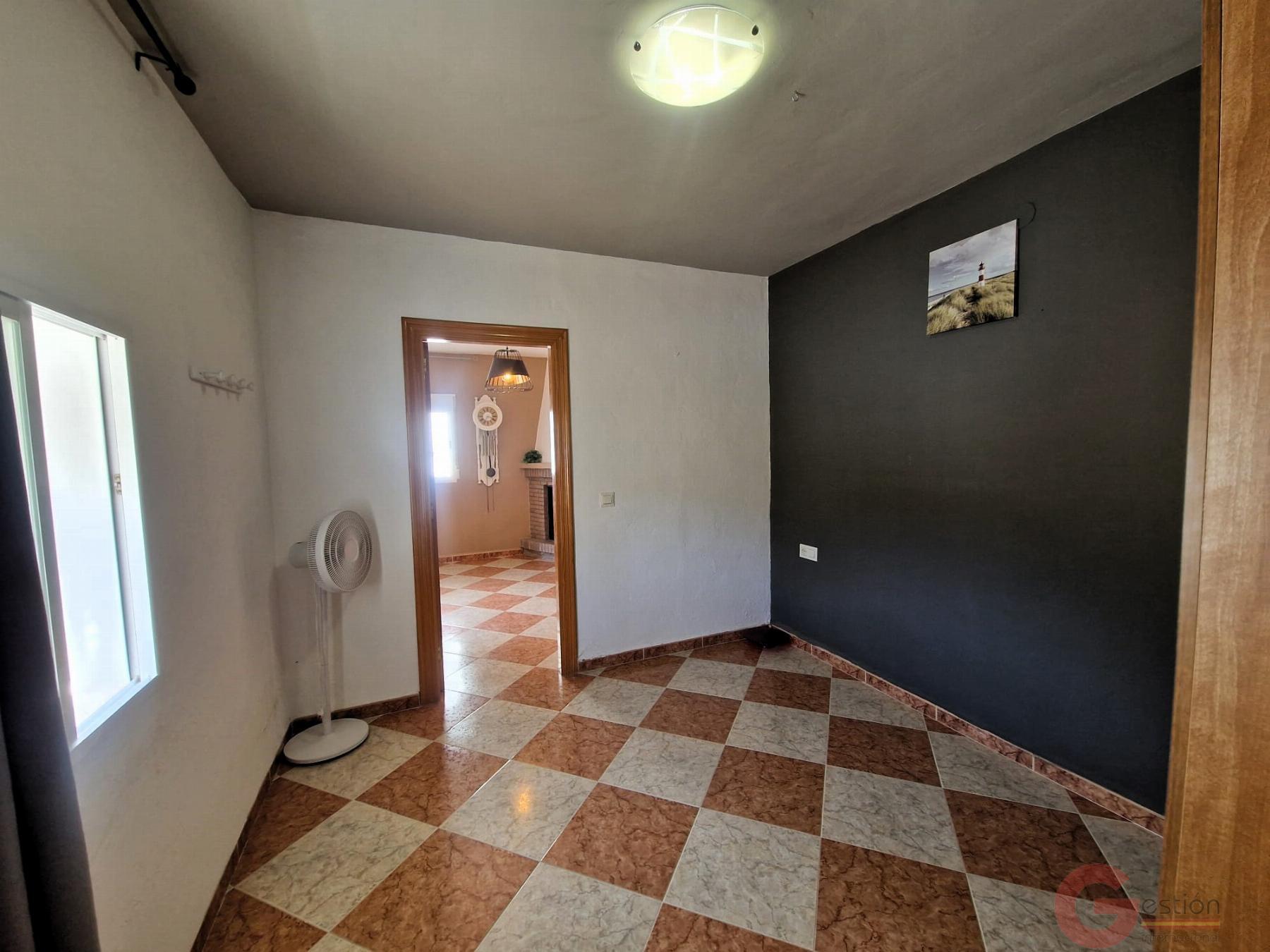Venta de casa en Vélez de Benaudalla
