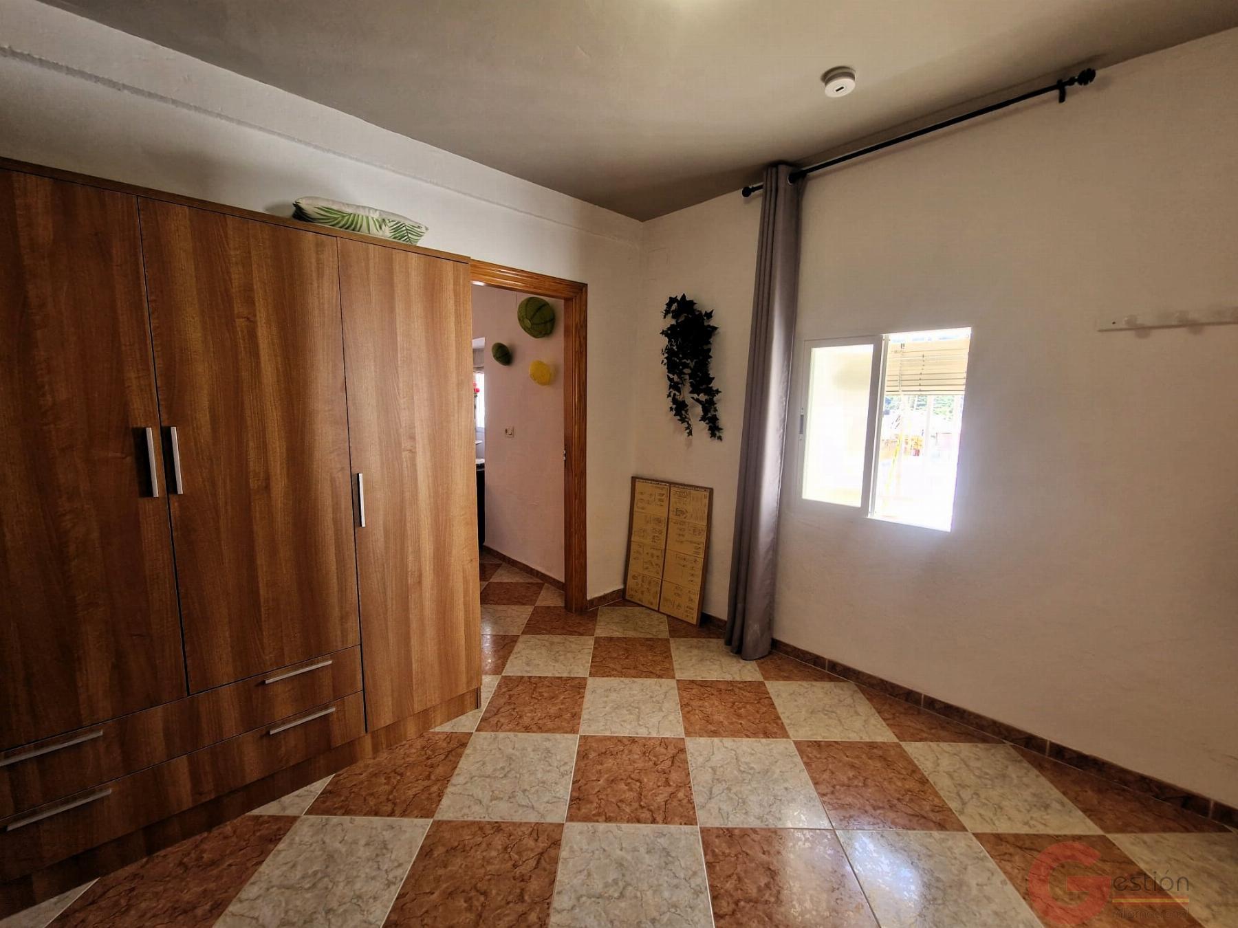 Venta de casa en Vélez de Benaudalla