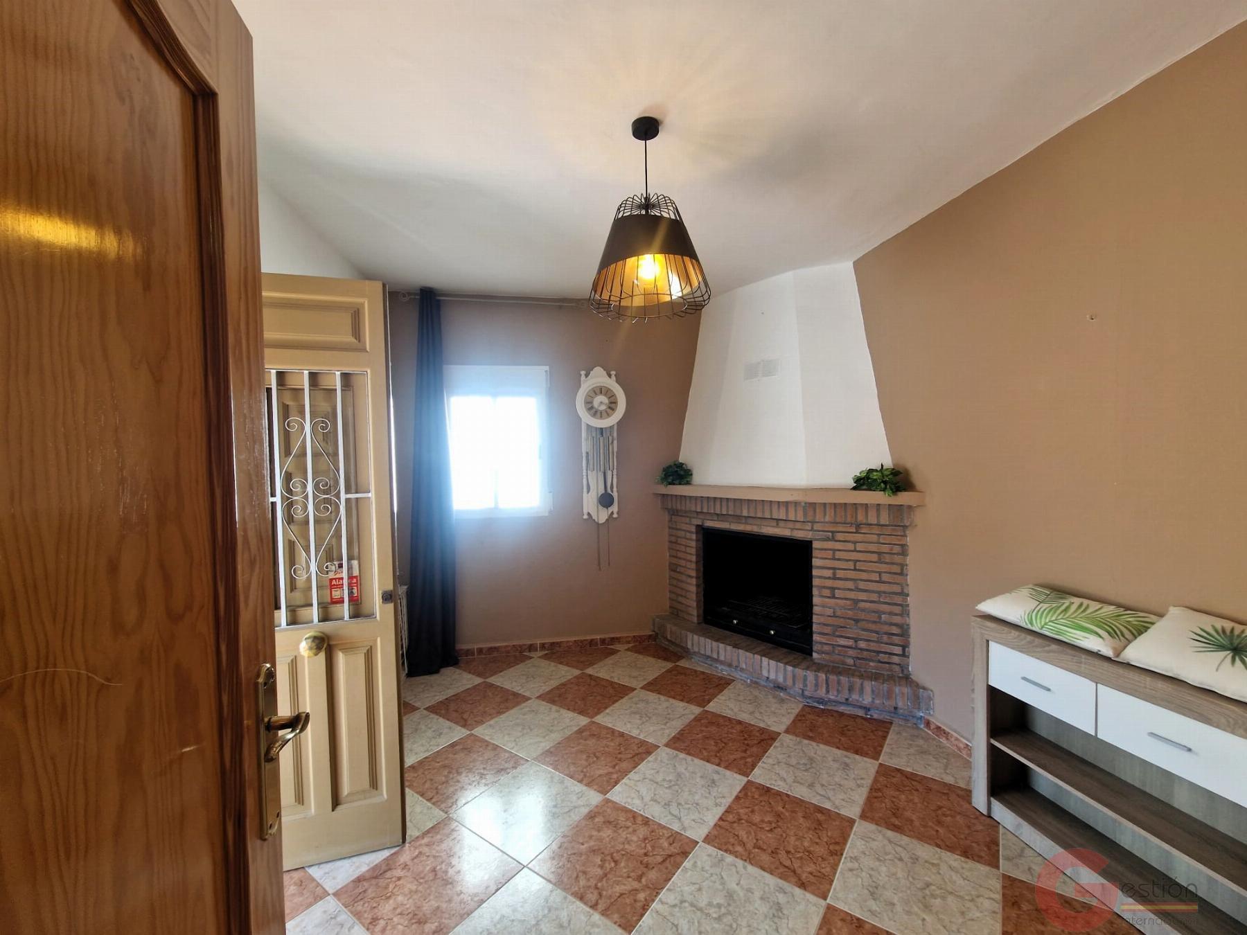 Venta de casa en Vélez de Benaudalla