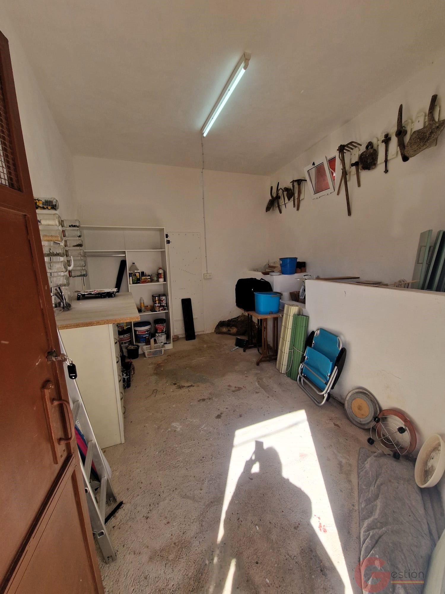 Venta de casa en Vélez de Benaudalla