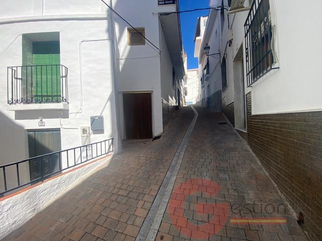 Venta de villa en Otívar