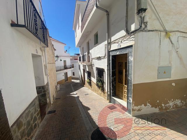 Venta de villa en Otívar