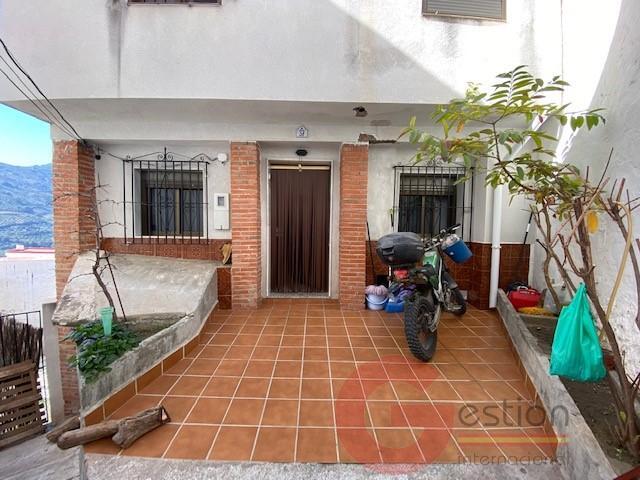 Venta de villa en Otívar