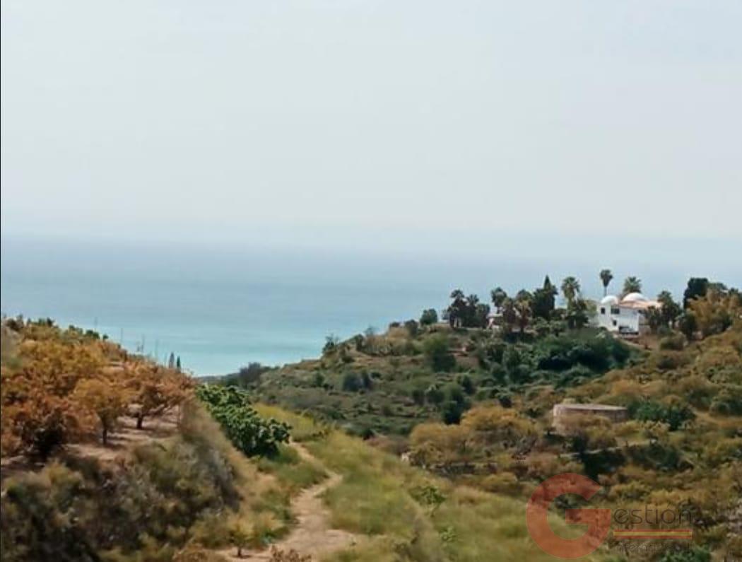 Venta de terreno en Salobreña